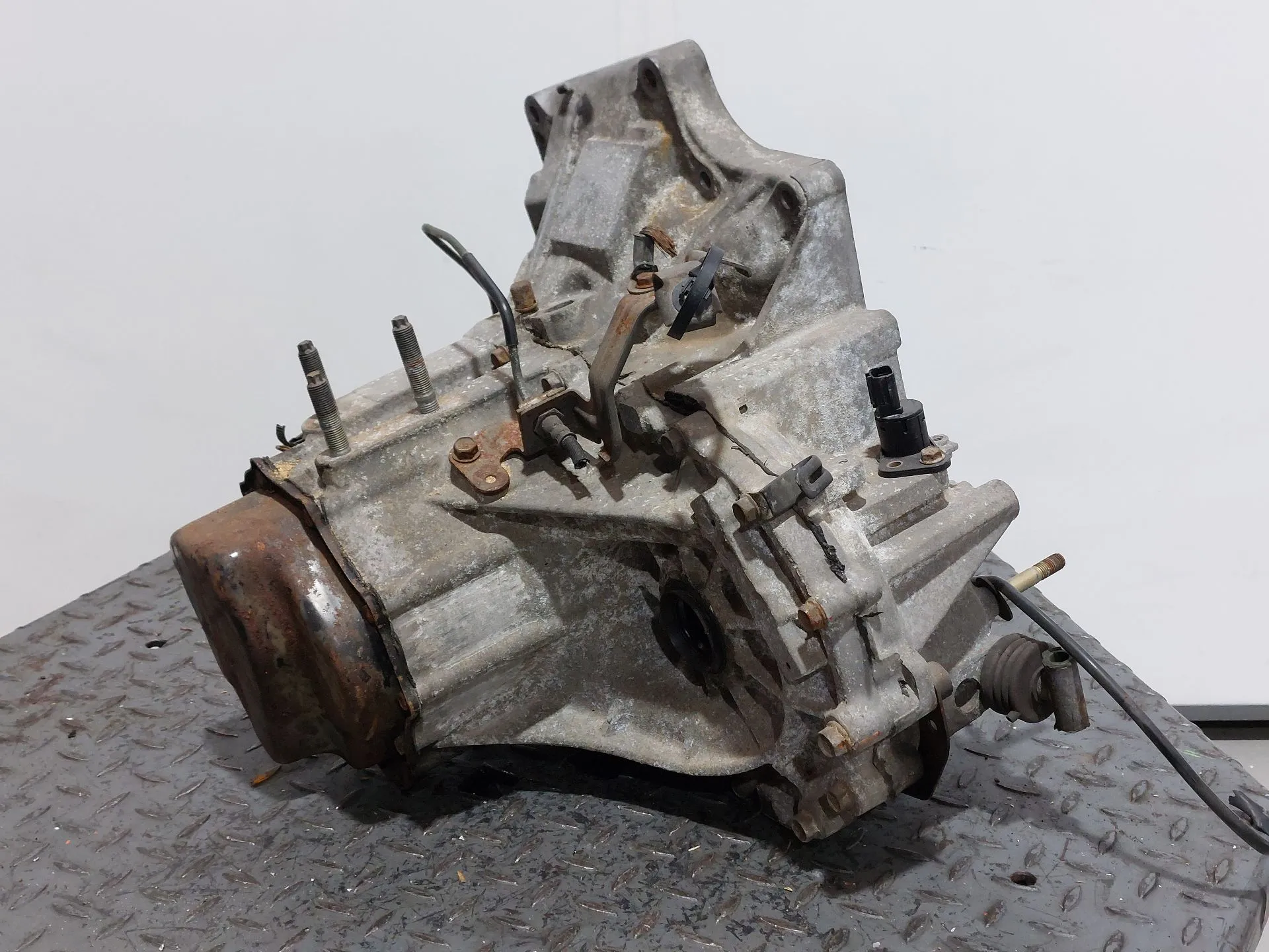 Caixa de velocidades manual MAZDA 323 F V (BA) Imagem-6