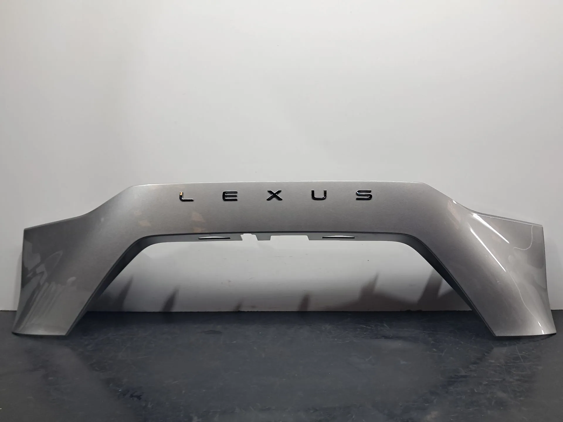 Friso da porta / tampa da mala LEXUS NX II (_A2_, _H2_) | 2021 - 2025