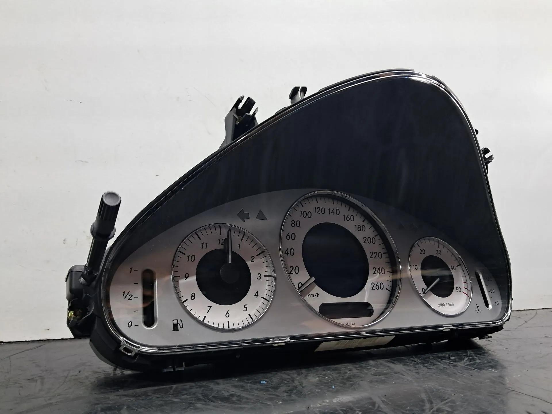 Quadrante / painel de instrumentos MERCEDES-BENZ Classe E (W211) Imagem-1