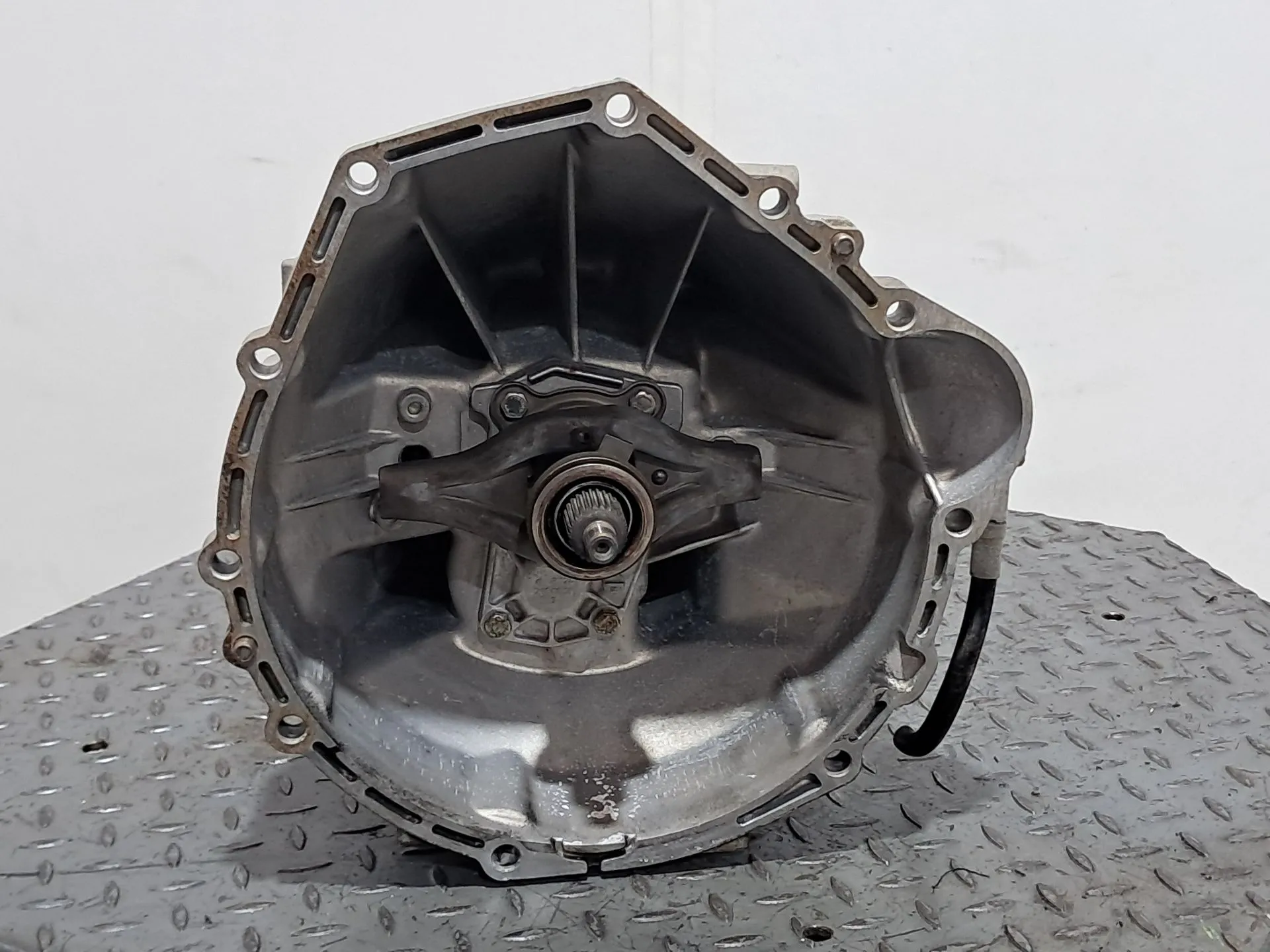 Caixa de velocidades manual MERCEDES-BENZ 190 (W201) Imagem-9