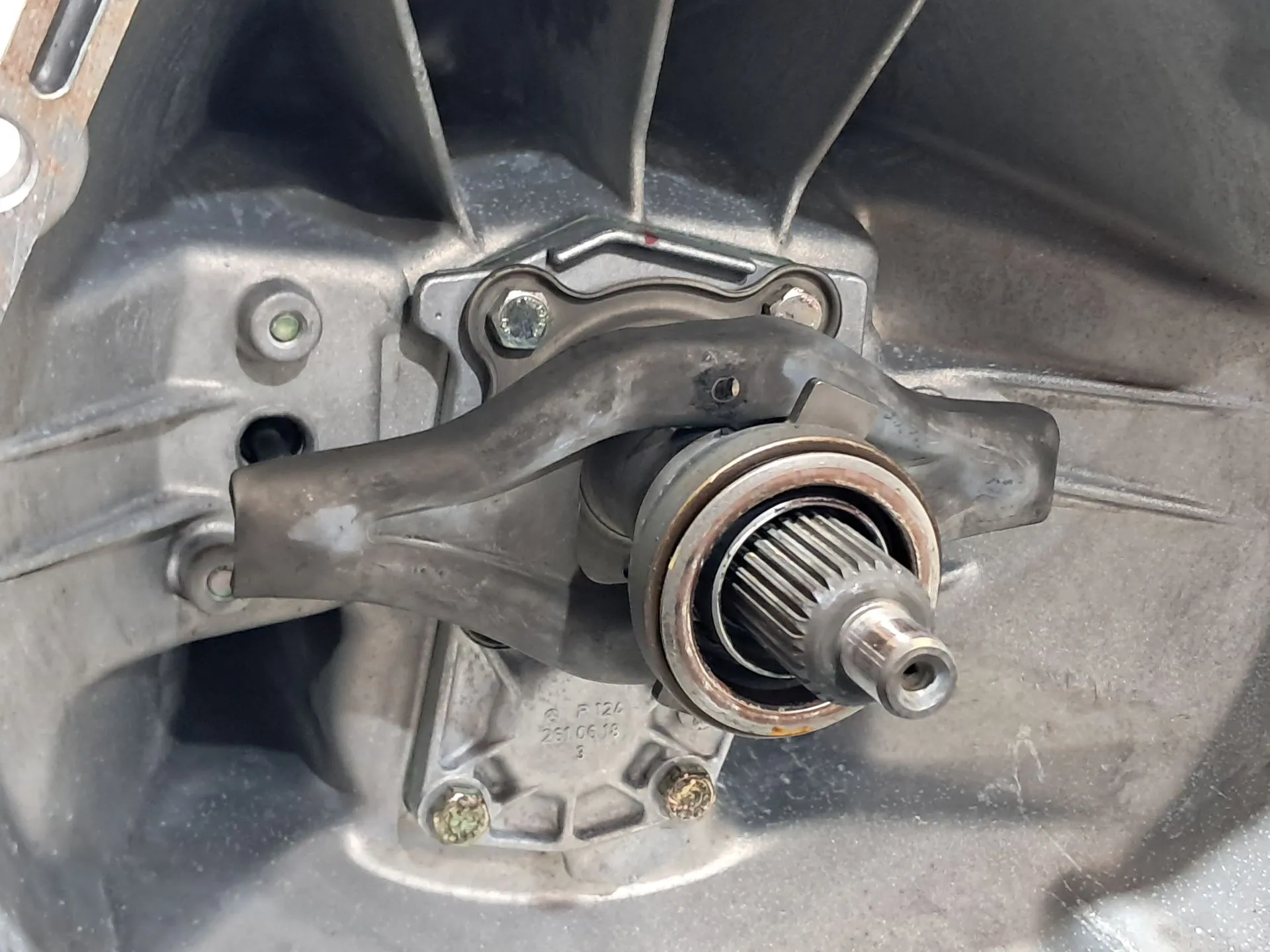 Caixa de velocidades manual MERCEDES-BENZ 190 (W201) Imagem-10