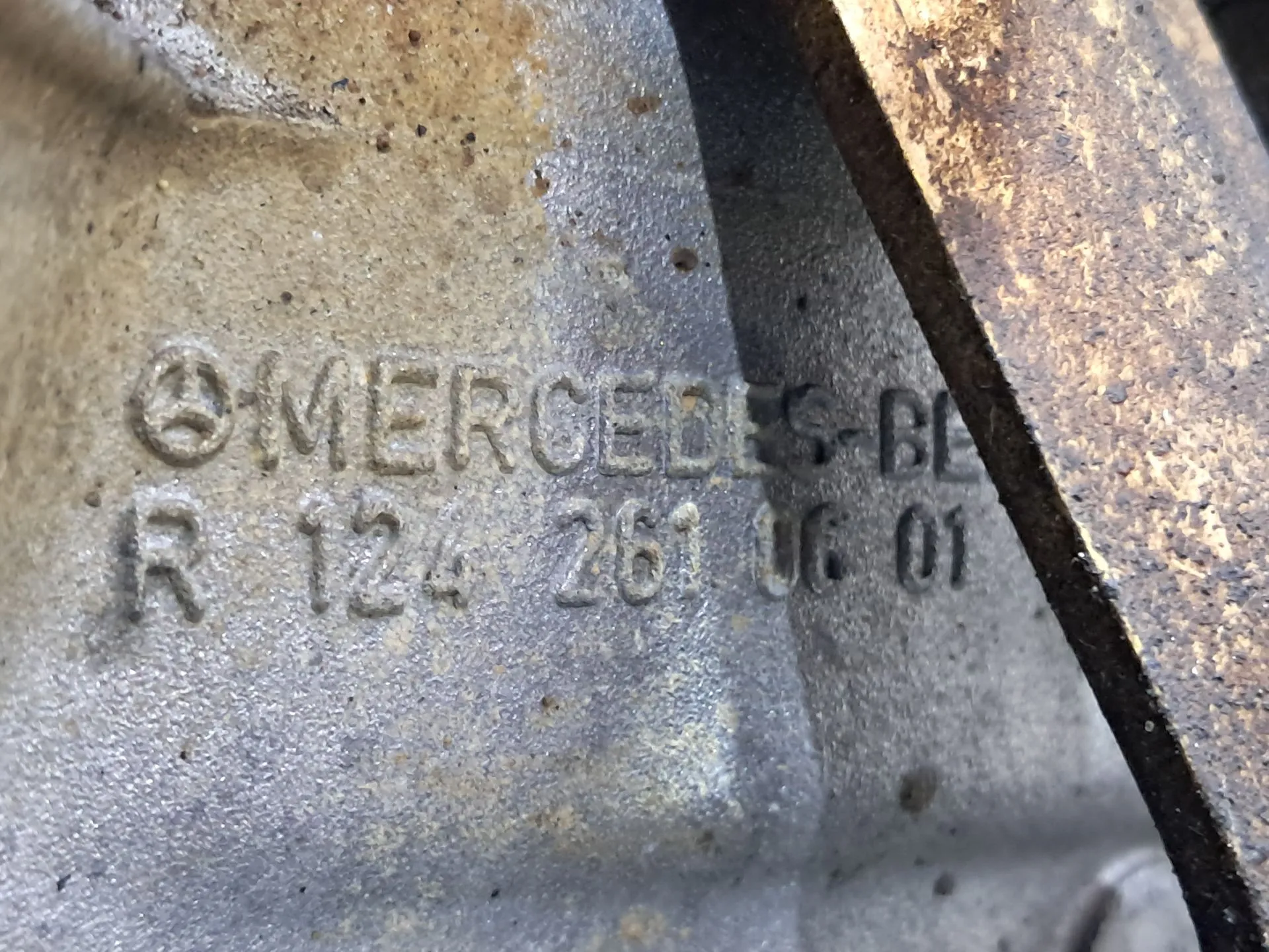 Caixa de velocidades manual MERCEDES-BENZ 190 (W201) Imagem-12