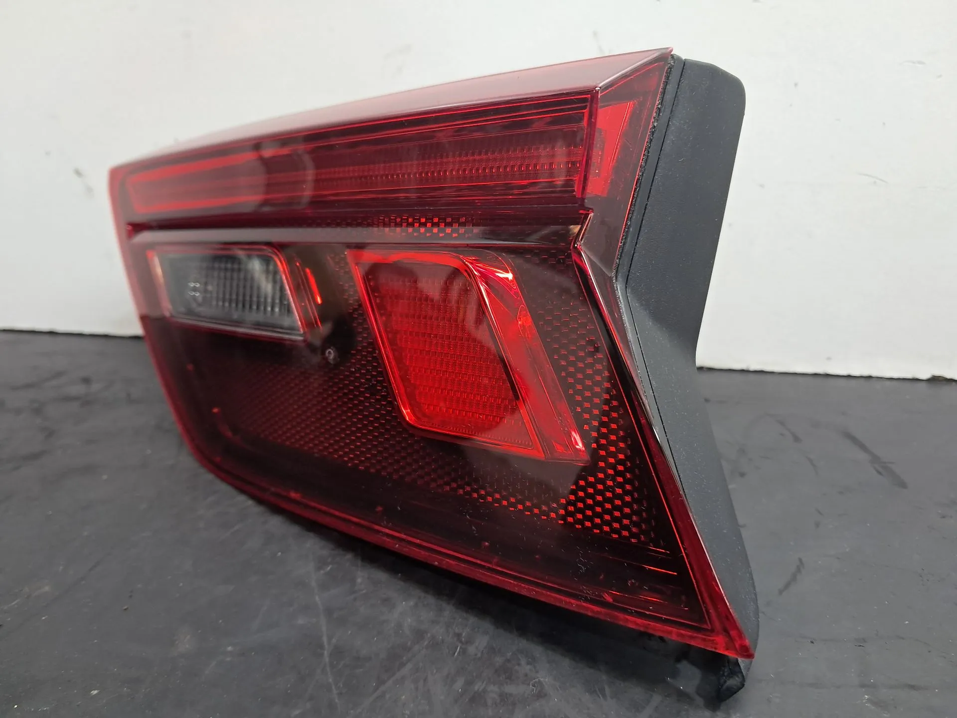 Fanale Destro Baule VOLKSWAGEN Tiguan (AD1, AX1) Imagem-1