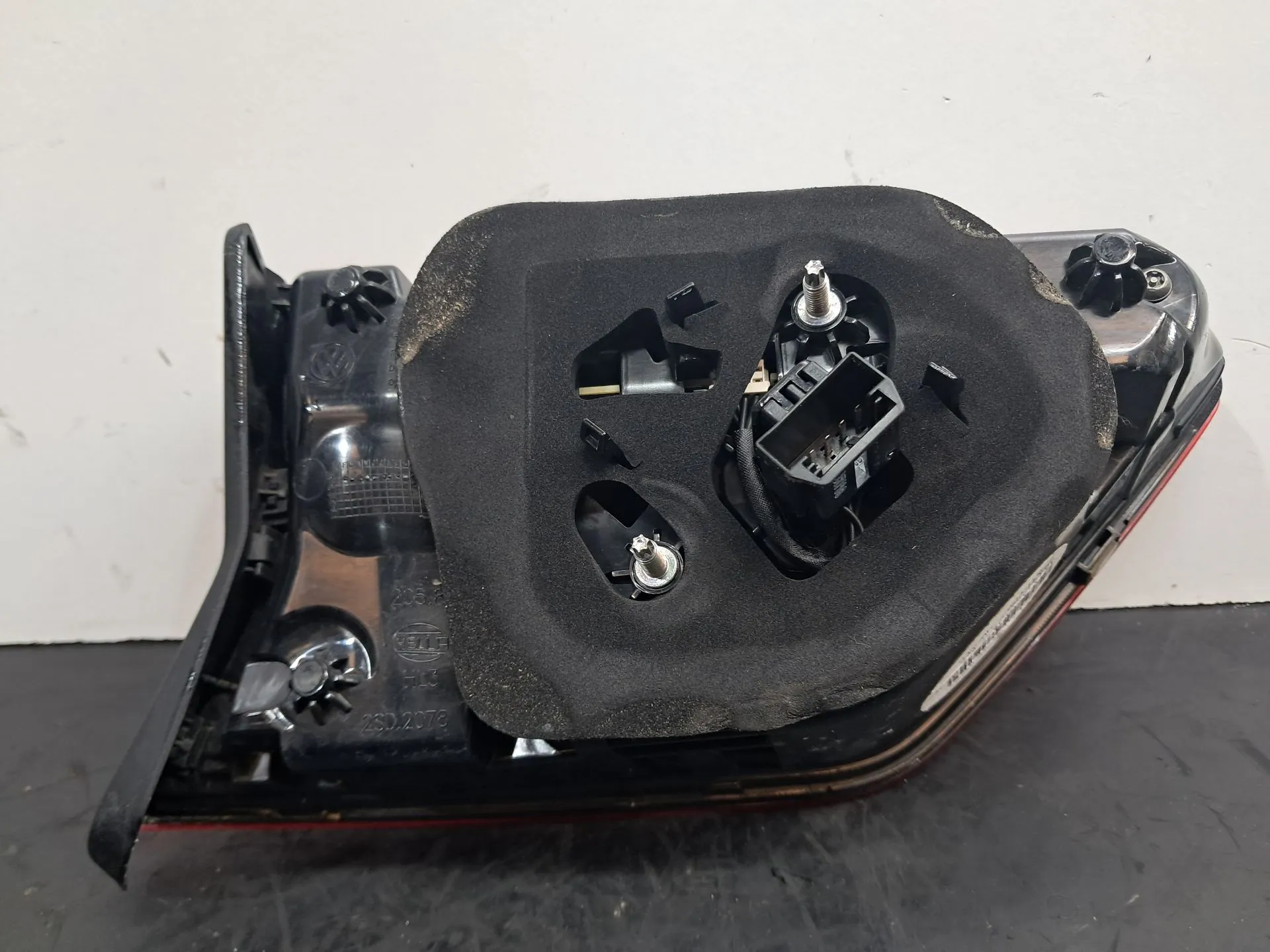 Fanale Destro Baule VOLKSWAGEN Tiguan (AD1, AX1) Imagem-2