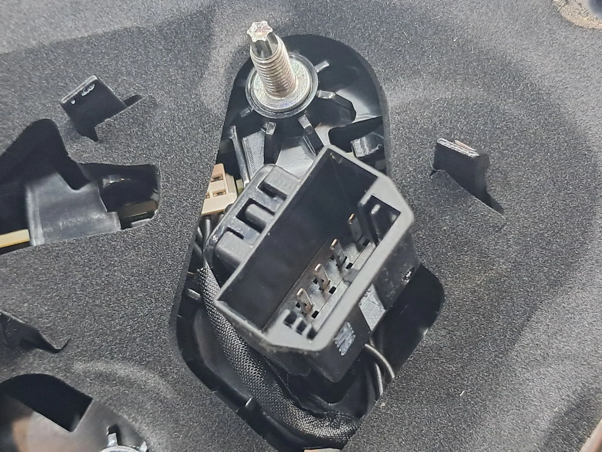 Fanale Destro Baule VOLKSWAGEN Tiguan (AD1, AX1) Imagem-3