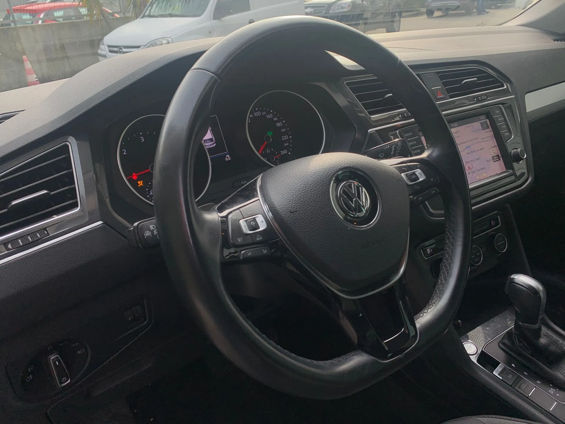 Volante VOLKSWAGEN Tiguan (AD1, AX1) Imagem-1