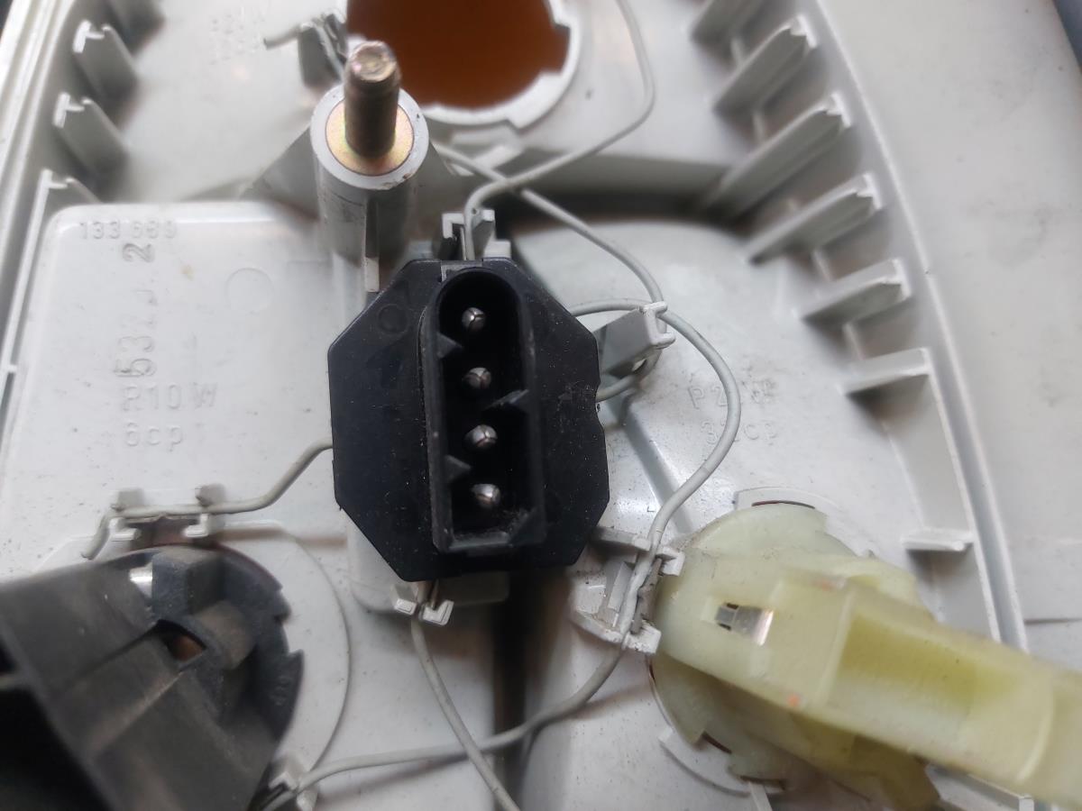 Feu arrière Gauche BMW 5 (E34) Imagem-3