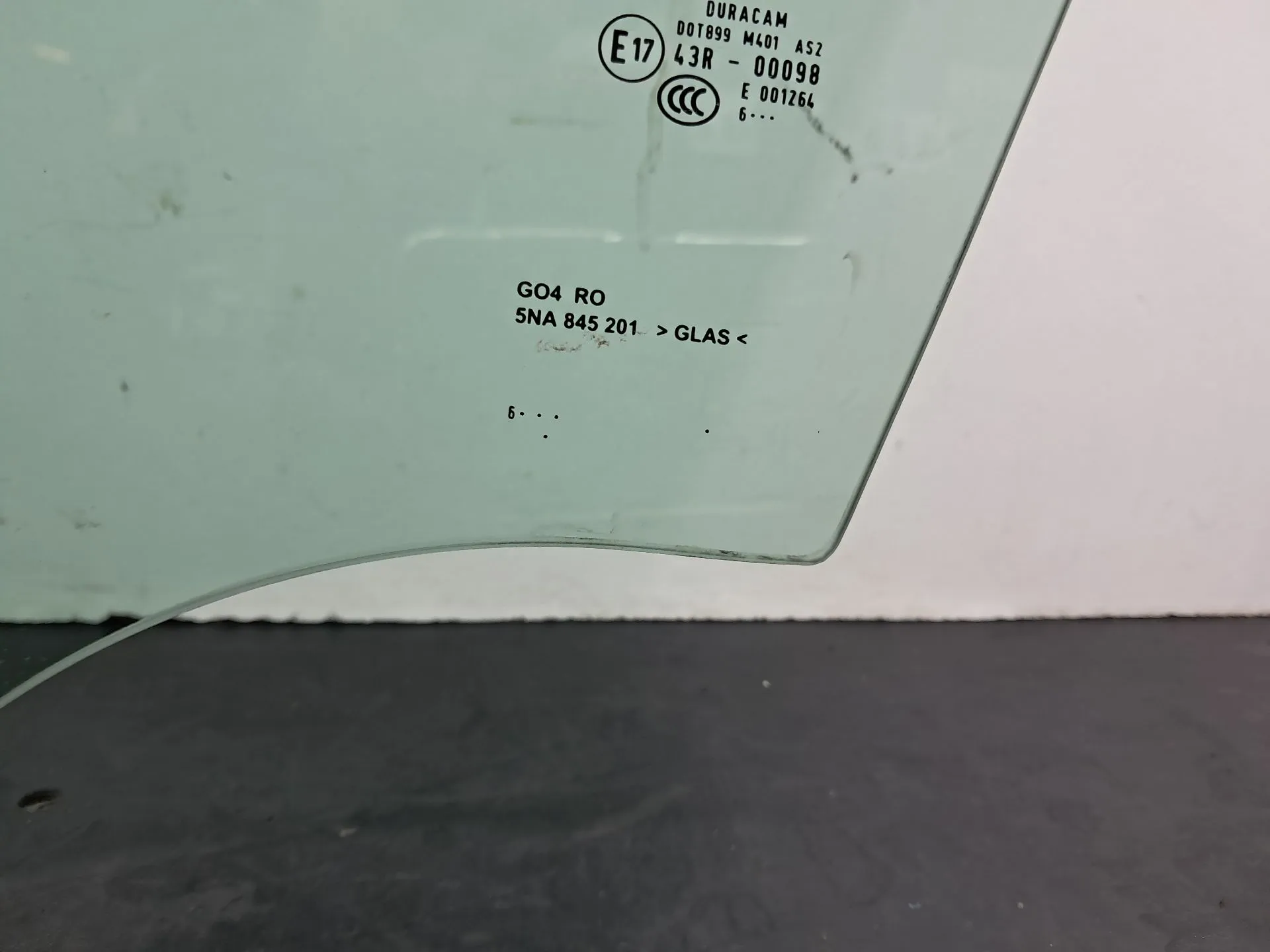 Vitre porte avant gauche VOLKSWAGEN Tiguan (AD1, AX1) Imagem-2