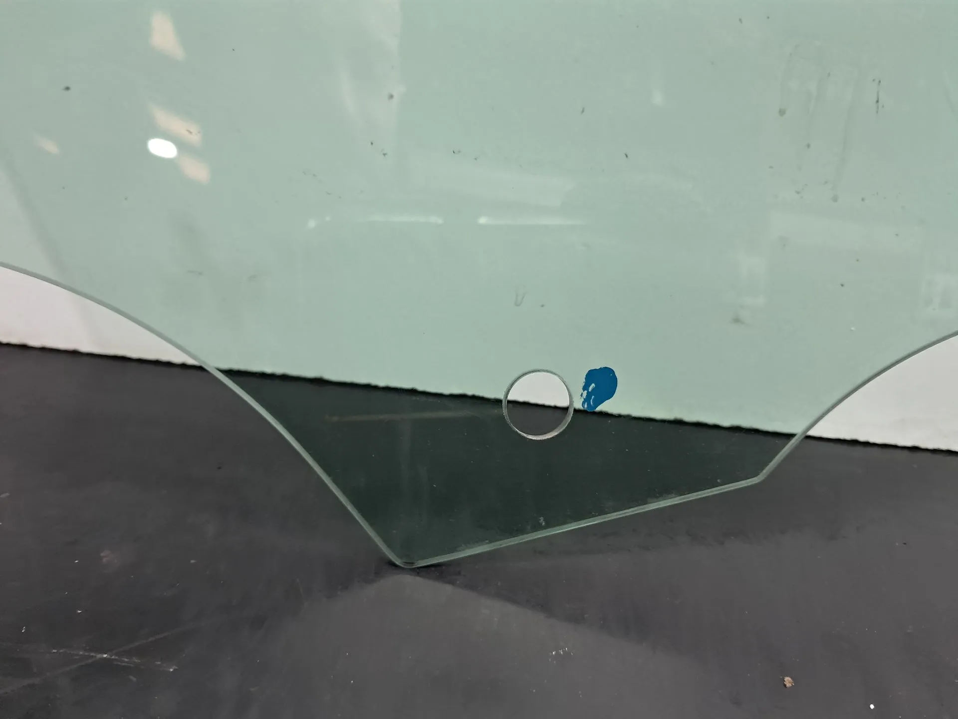 Vitre porte avant gauche VOLKSWAGEN Tiguan (AD1, AX1) Imagem-9