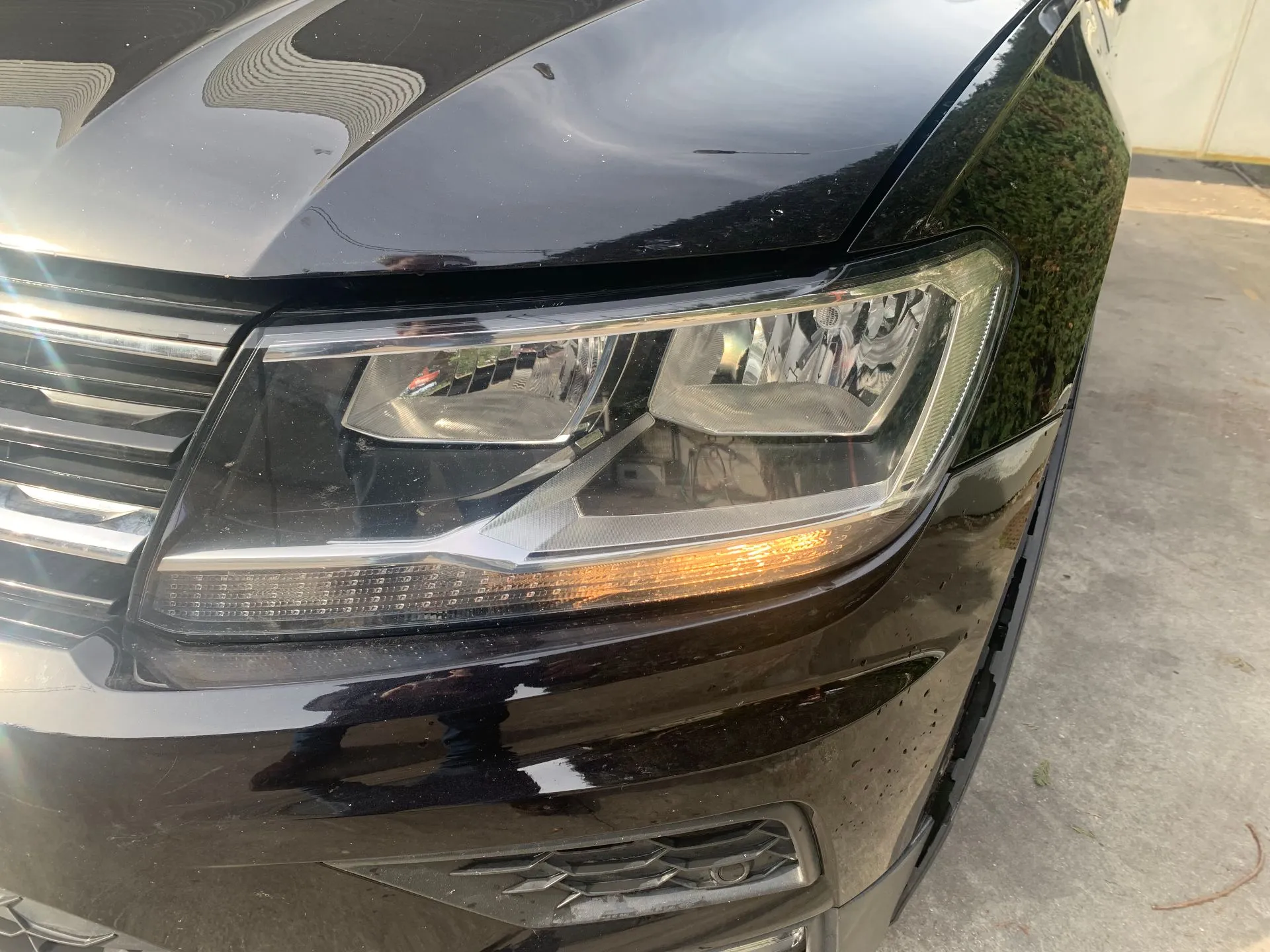 Phare avant gauche VOLKSWAGEN Tiguan (AD1, AX1)