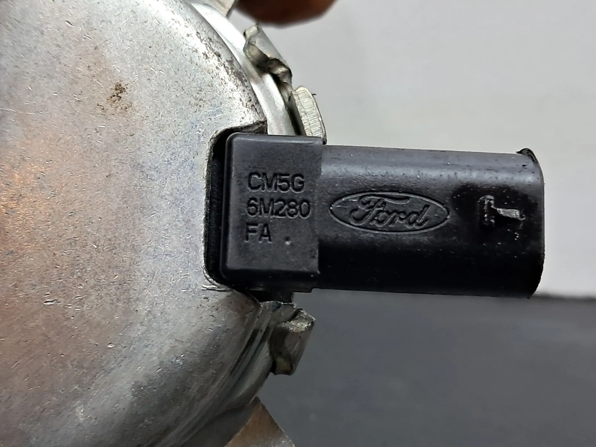 Sensor posición árbol de levas FORD Focus III Imagem-2