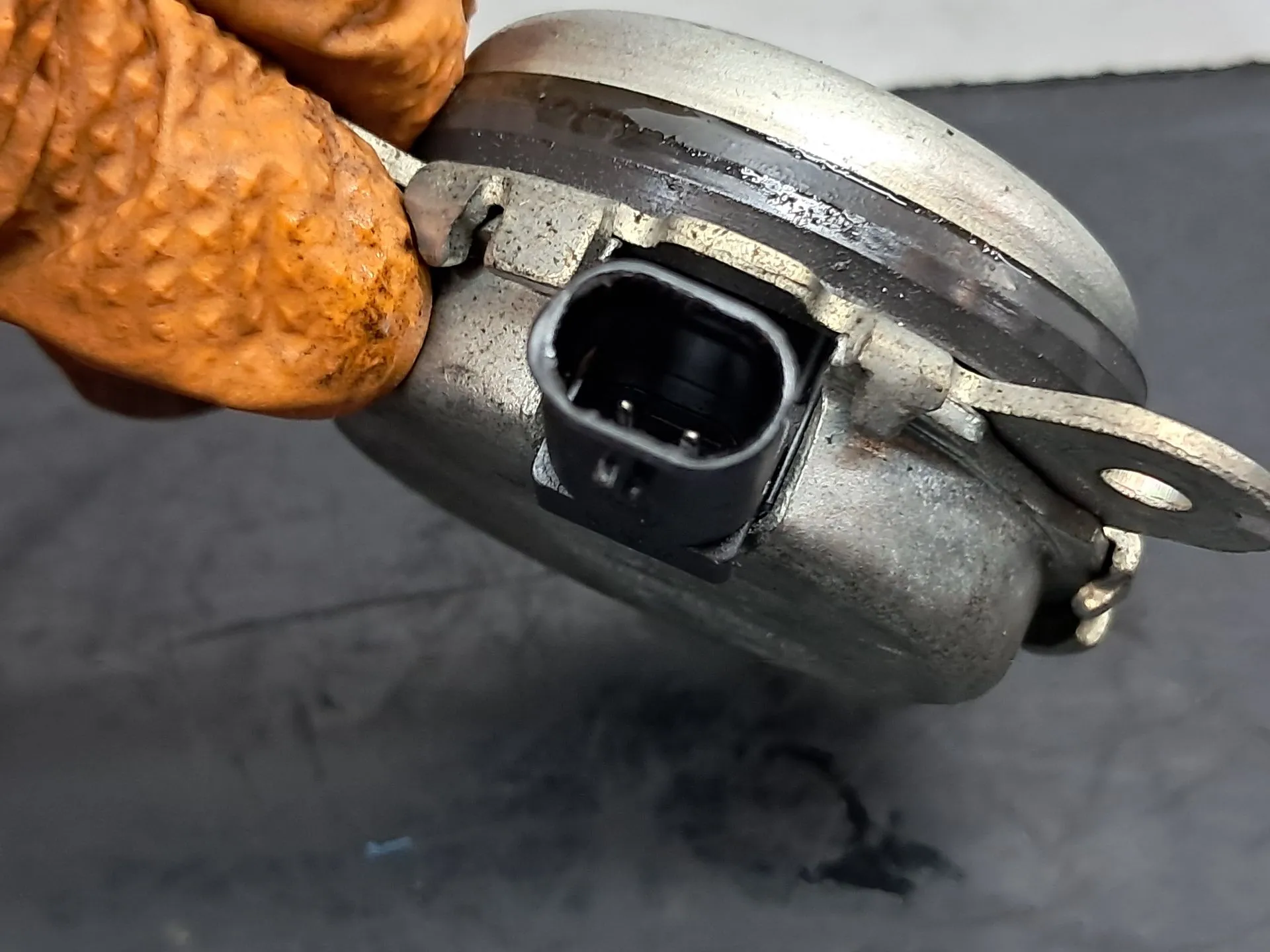 Sensor posición árbol de levas FORD Focus III Imagem-3