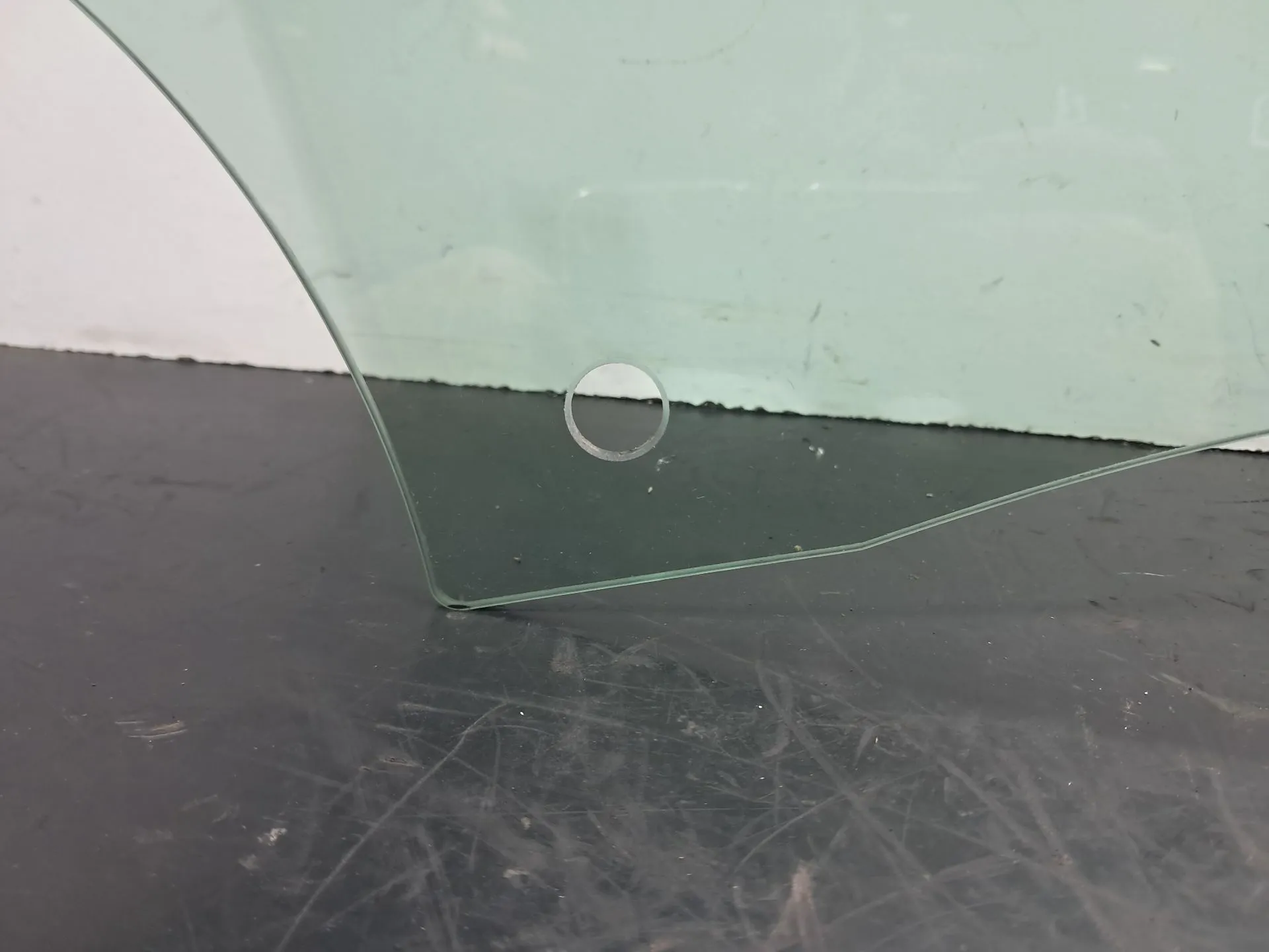 Vidro porta frente direita LAND ROVER Range Rover Evoque (L538) Imagem-1