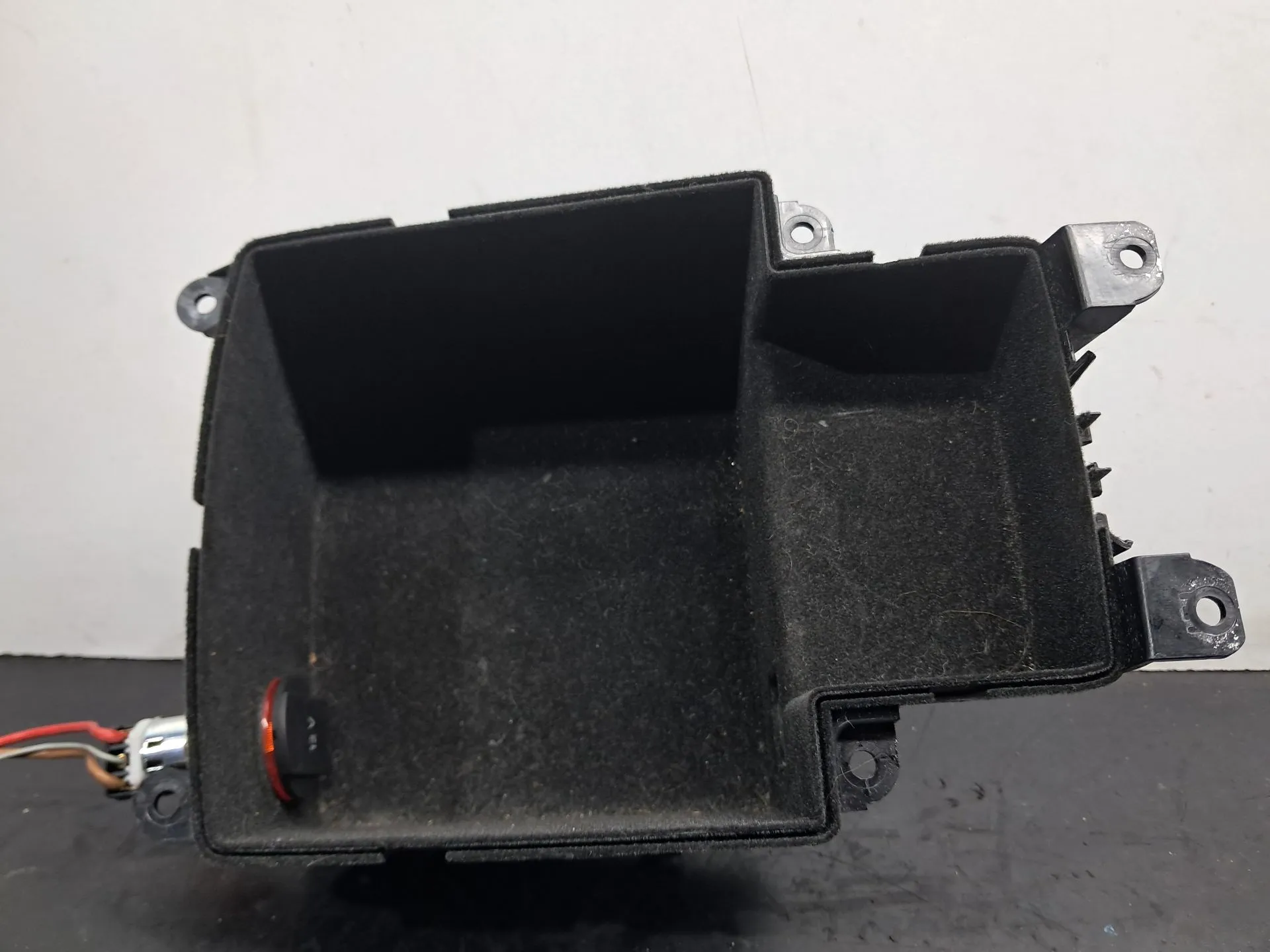 Porta luvas AUDI A4 Allroad (8KH, B8) Imagem-2