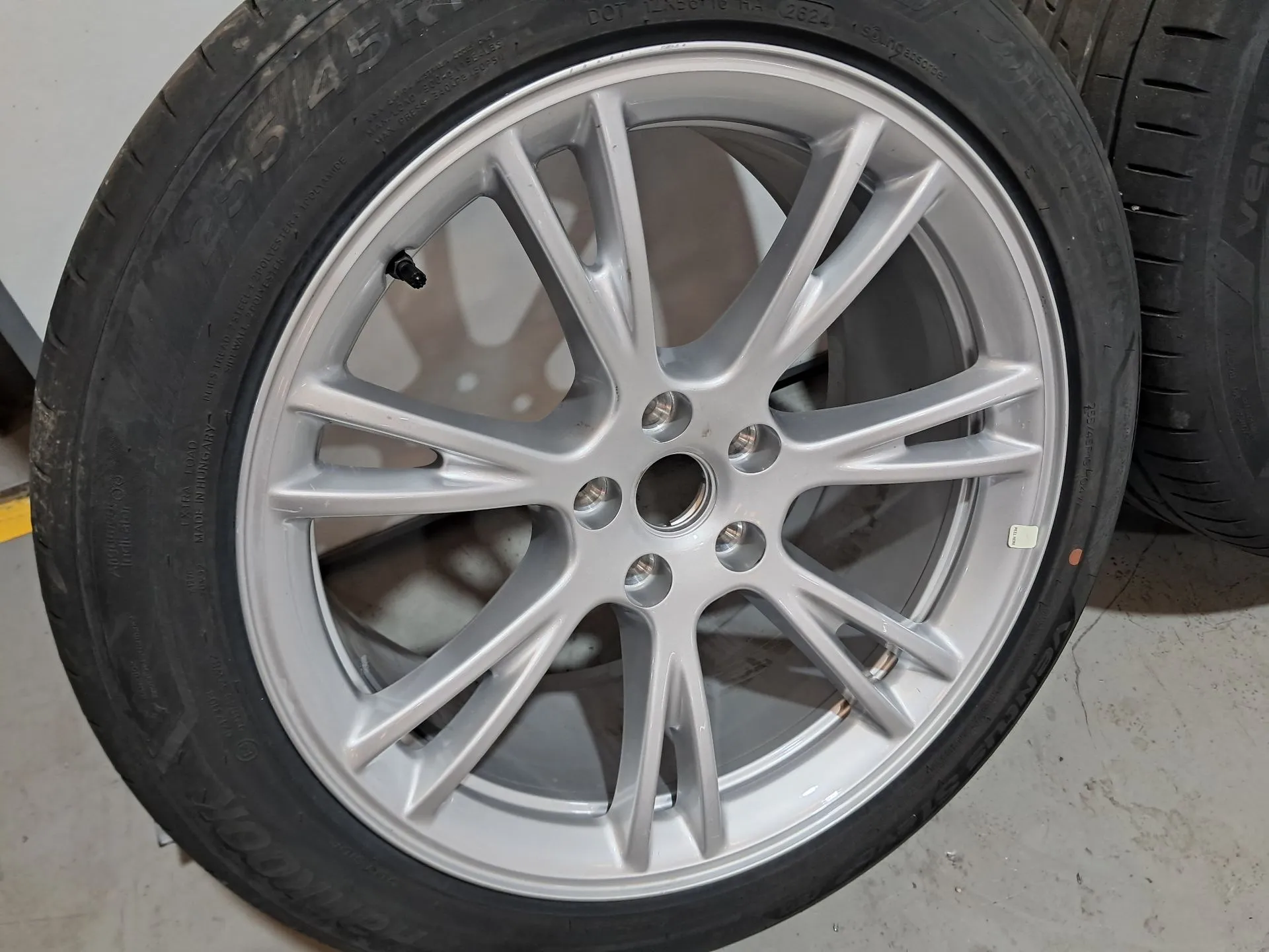 Set di cerchi TESLA Model Y (5YJY) Imagem-1
