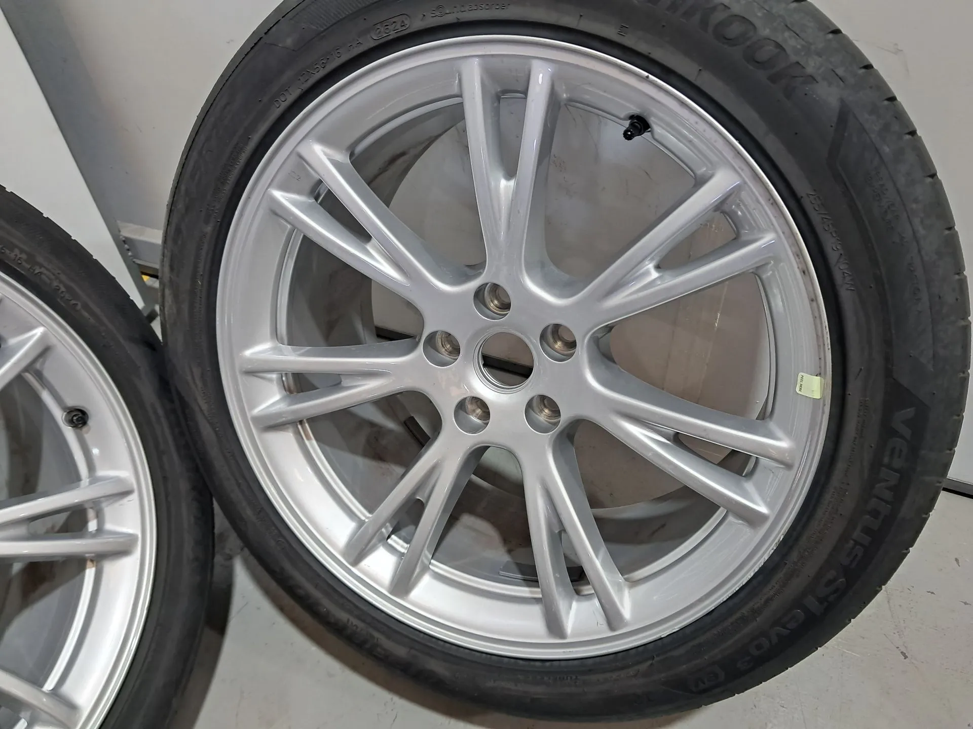 Set di cerchi TESLA Model Y (5YJY) Imagem-4