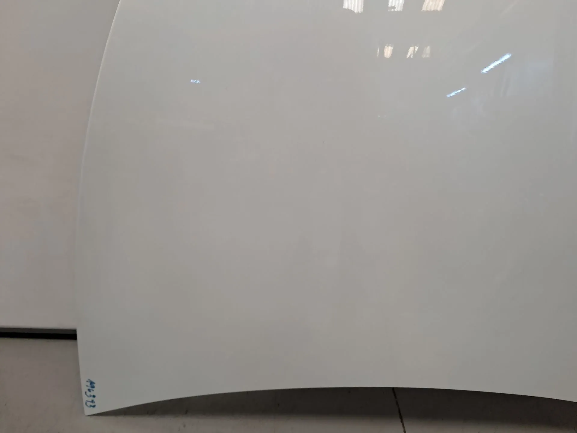 Capot TESLA Model Y (5YJY) Imagem-4