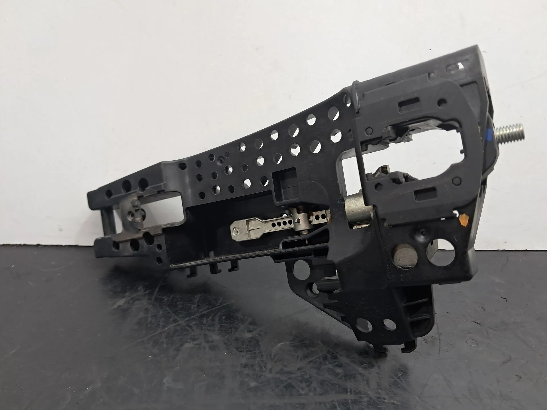 Soporte Manija puerta Trasera Izquierda AUDI A4 Allroad (8KH, B8) Imagem-1