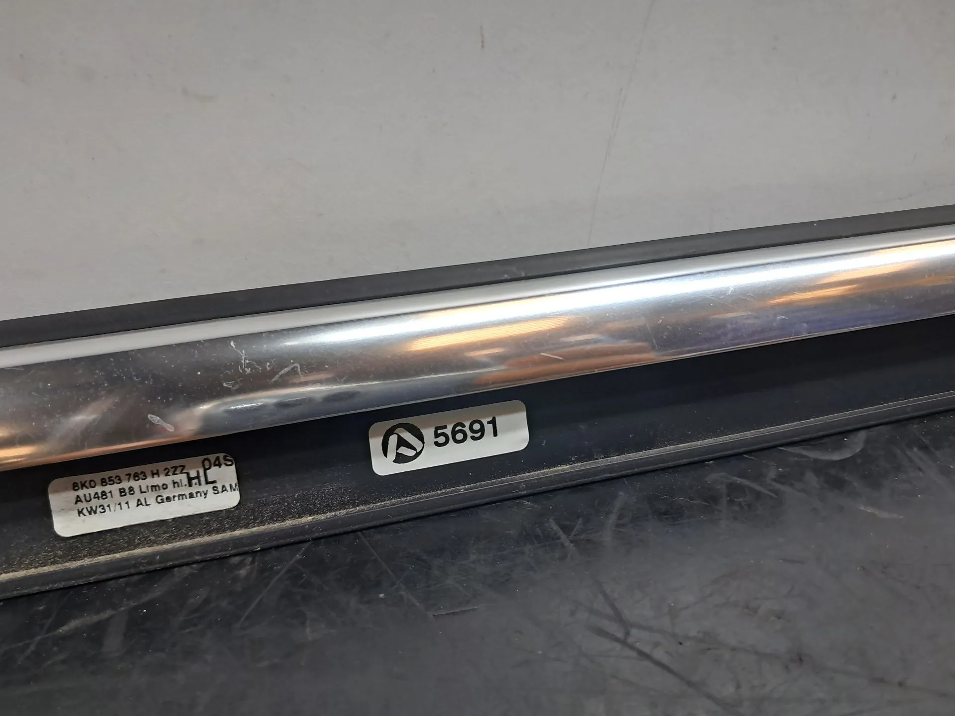 Raspador Vidrio de Puerta Trasera Izquierda AUDI A4 Allroad (8KH, B8) Imagem-2