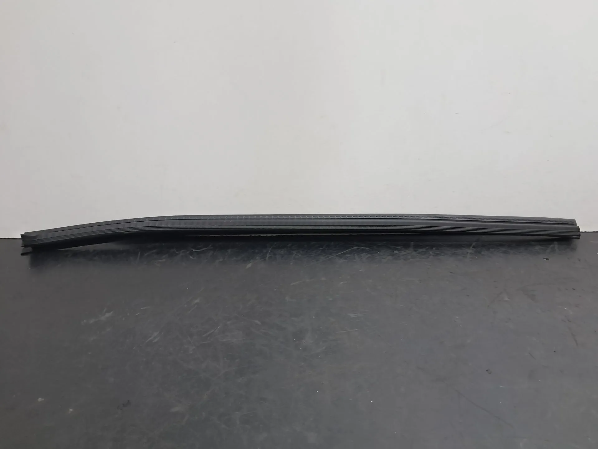 Raspador Vidrio de Puerta Trasera Izquierda AUDI A4 Allroad (8KH, B8)