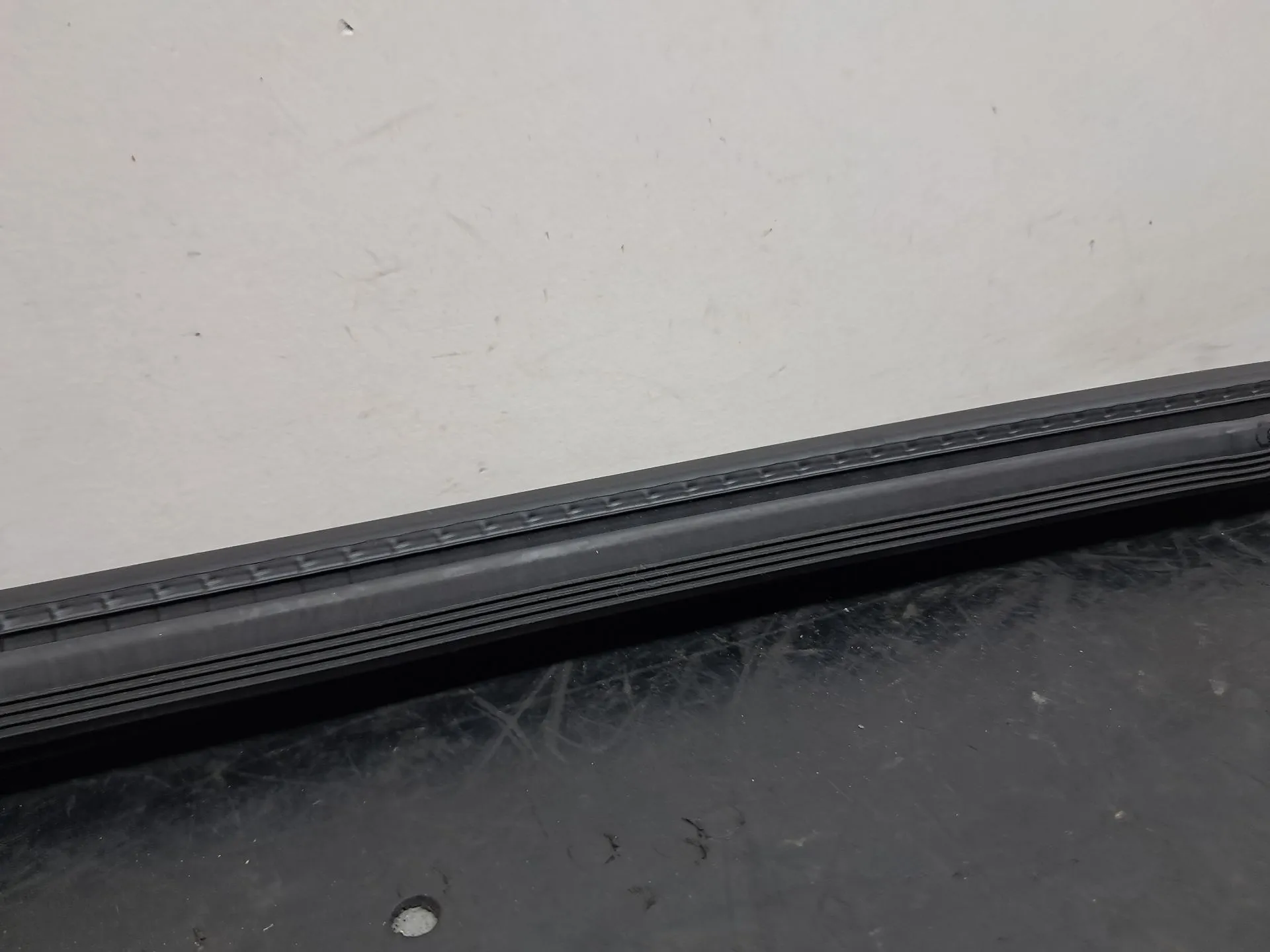 Raspador Vidrio de Puerta Delantera Derecha AUDI A4 Allroad (8KH, B8) Imagem-4