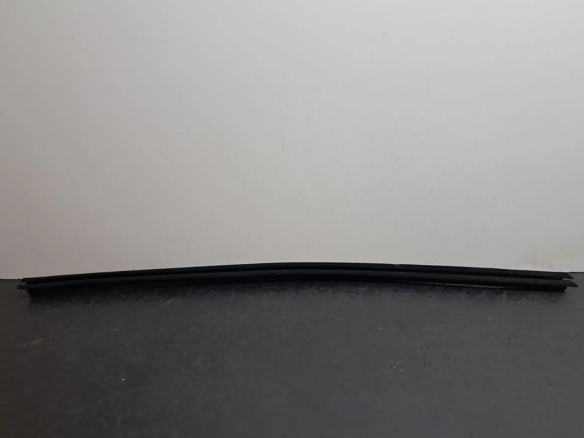 Raspador Vidrio de Puerta Delantera Derecha AUDI A4 Allroad (8KH, B8) Imagem-7
