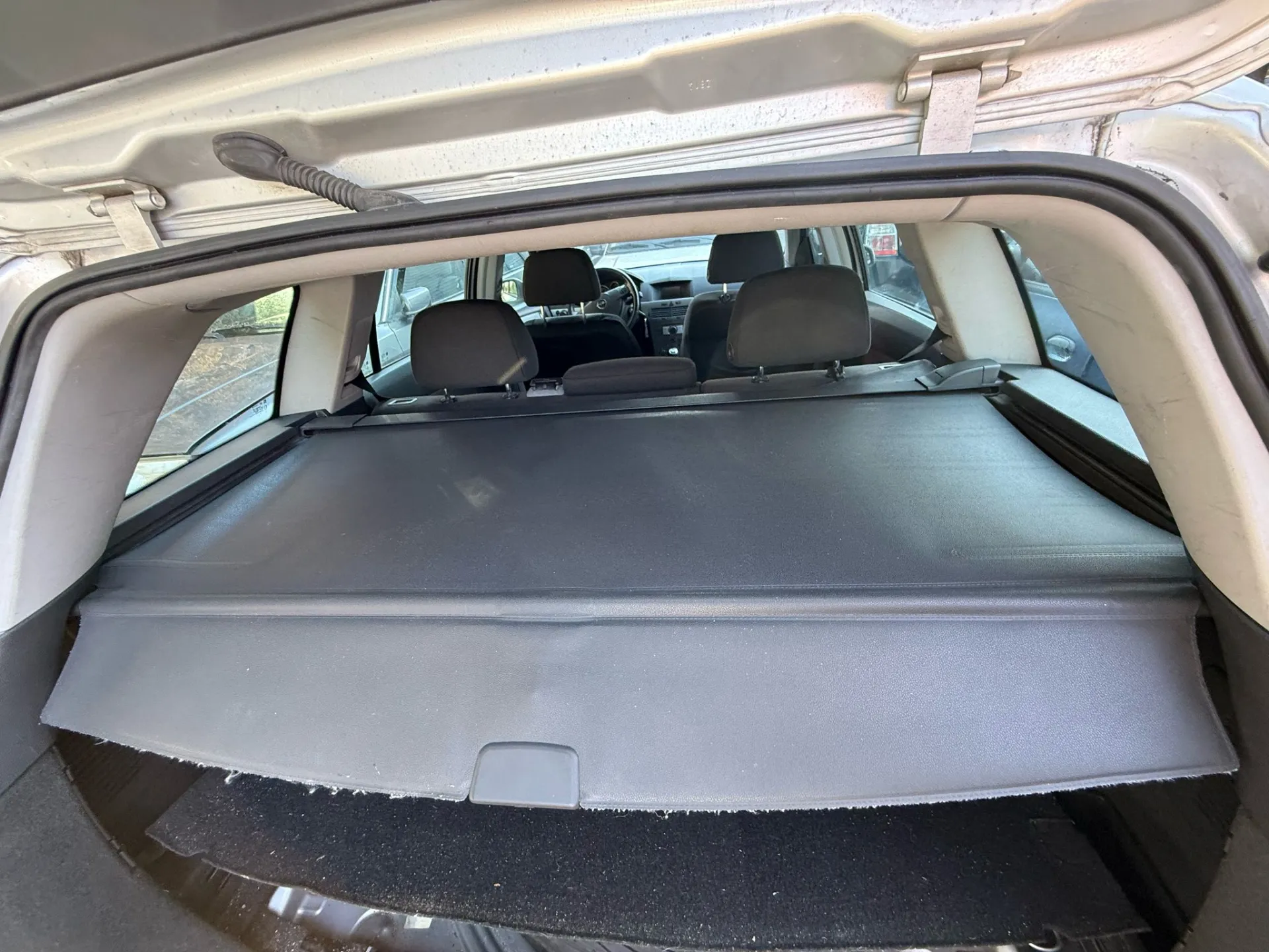 Rear Parcel shelf / trunk cover OPEL Astra H Caravan (L35) Imagem-0