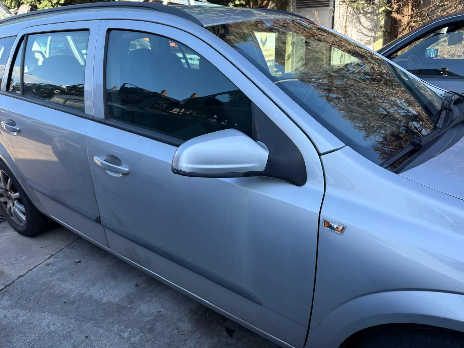 Porta anteriore destra OPEL Astra H Caravan (L35)