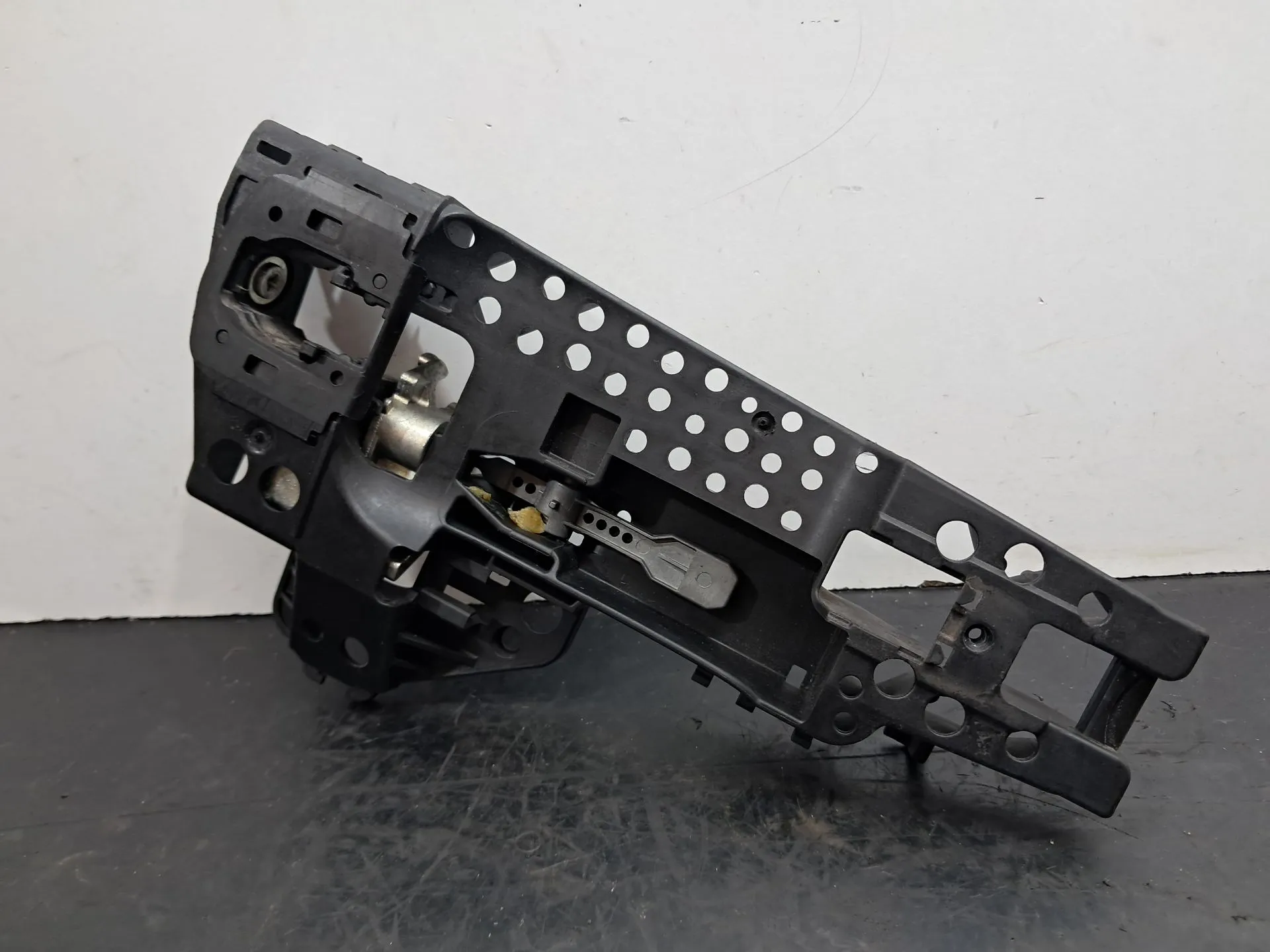 Suporte puxador porta trás direito AUDI A4 Allroad (8KH, B8)