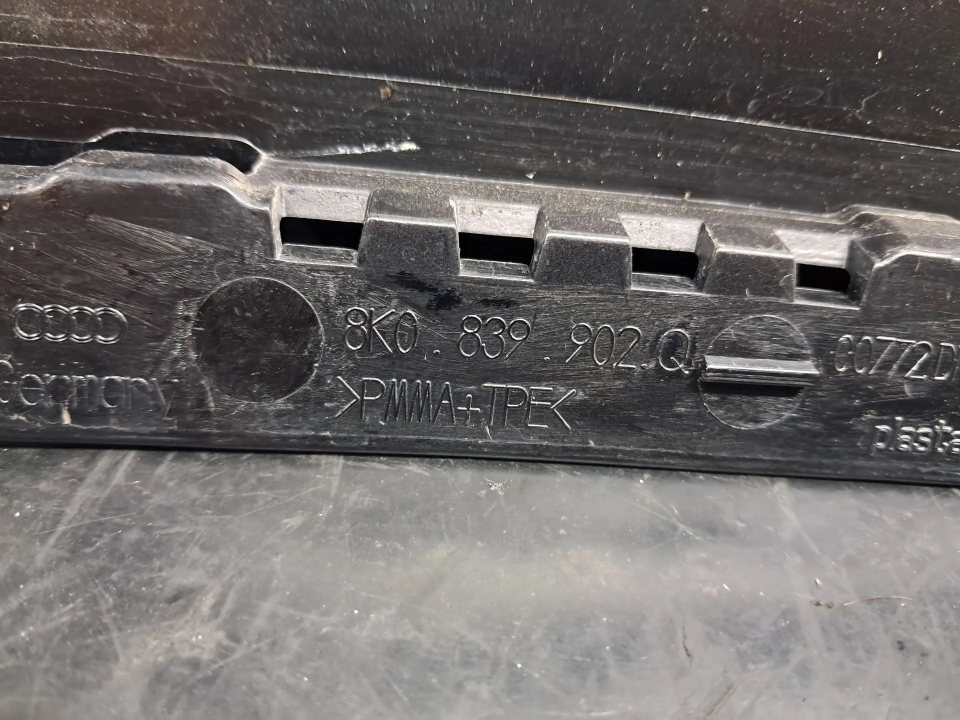 Moldura puerta trasera derecha AUDI A4 Allroad (8KH, B8) Imagem-3