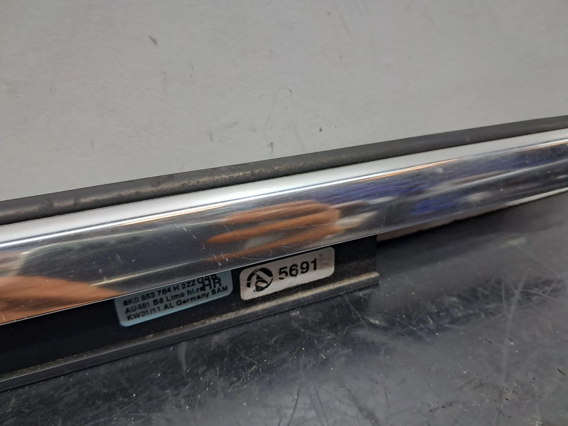 Raspador Vidrio de Puerta Trasera Derecha AUDI A4 Allroad (8KH, B8) Imagem-5