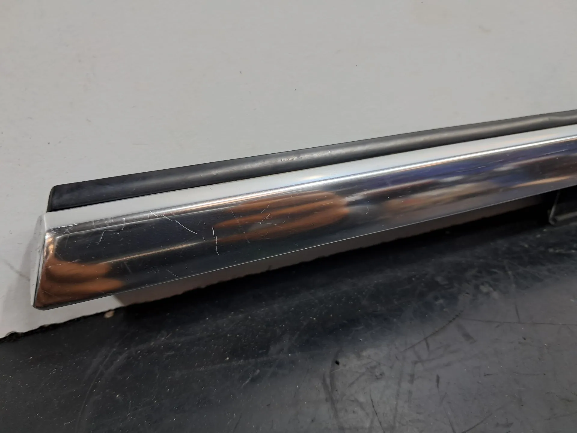 Raspador Vidrio de Puerta Trasera Derecha AUDI A4 Allroad (8KH, B8) Imagem-1