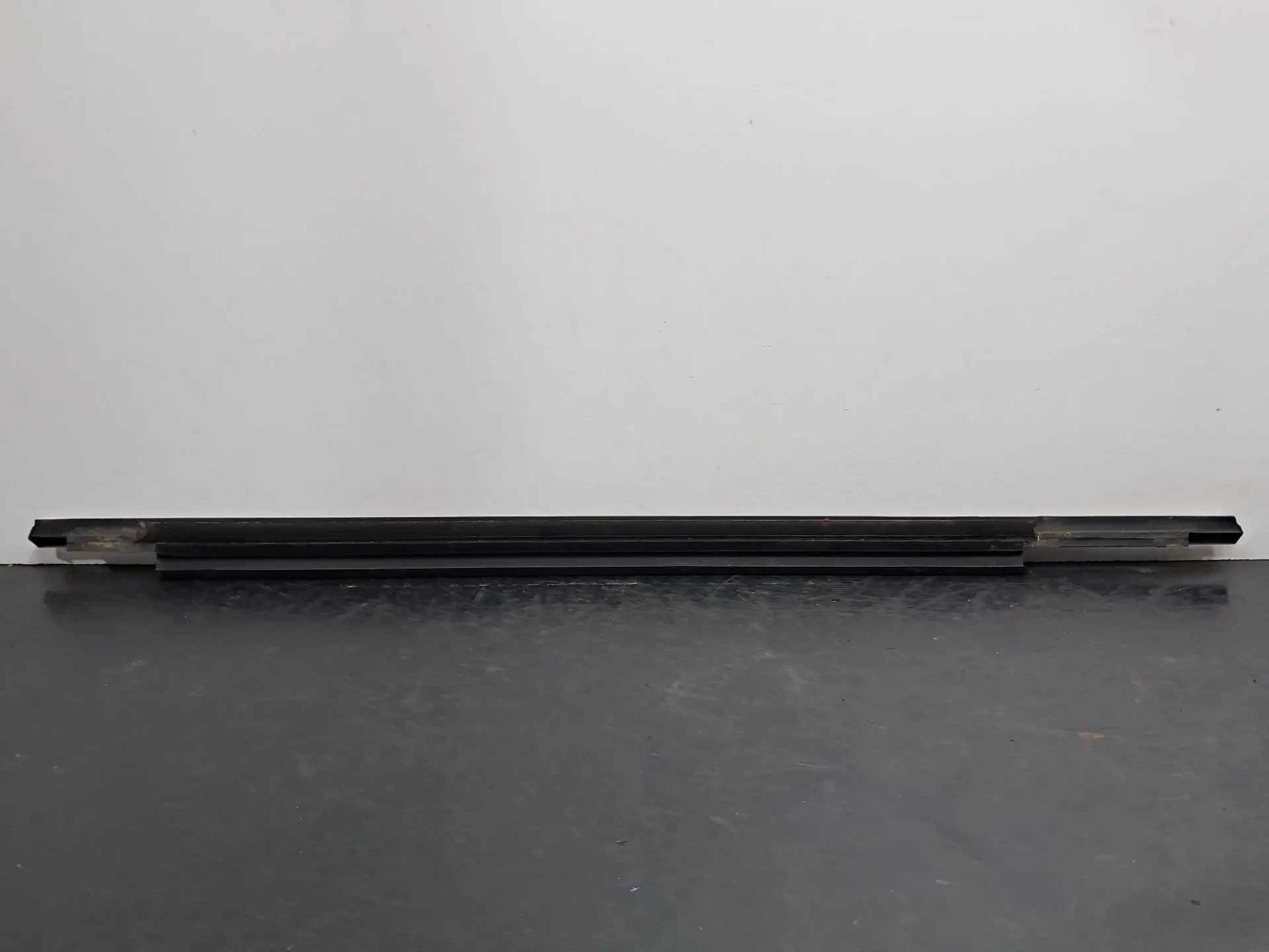 Raspador Vidrio de Puerta Trasera Derecha AUDI A4 Allroad (8KH, B8) Imagem-8