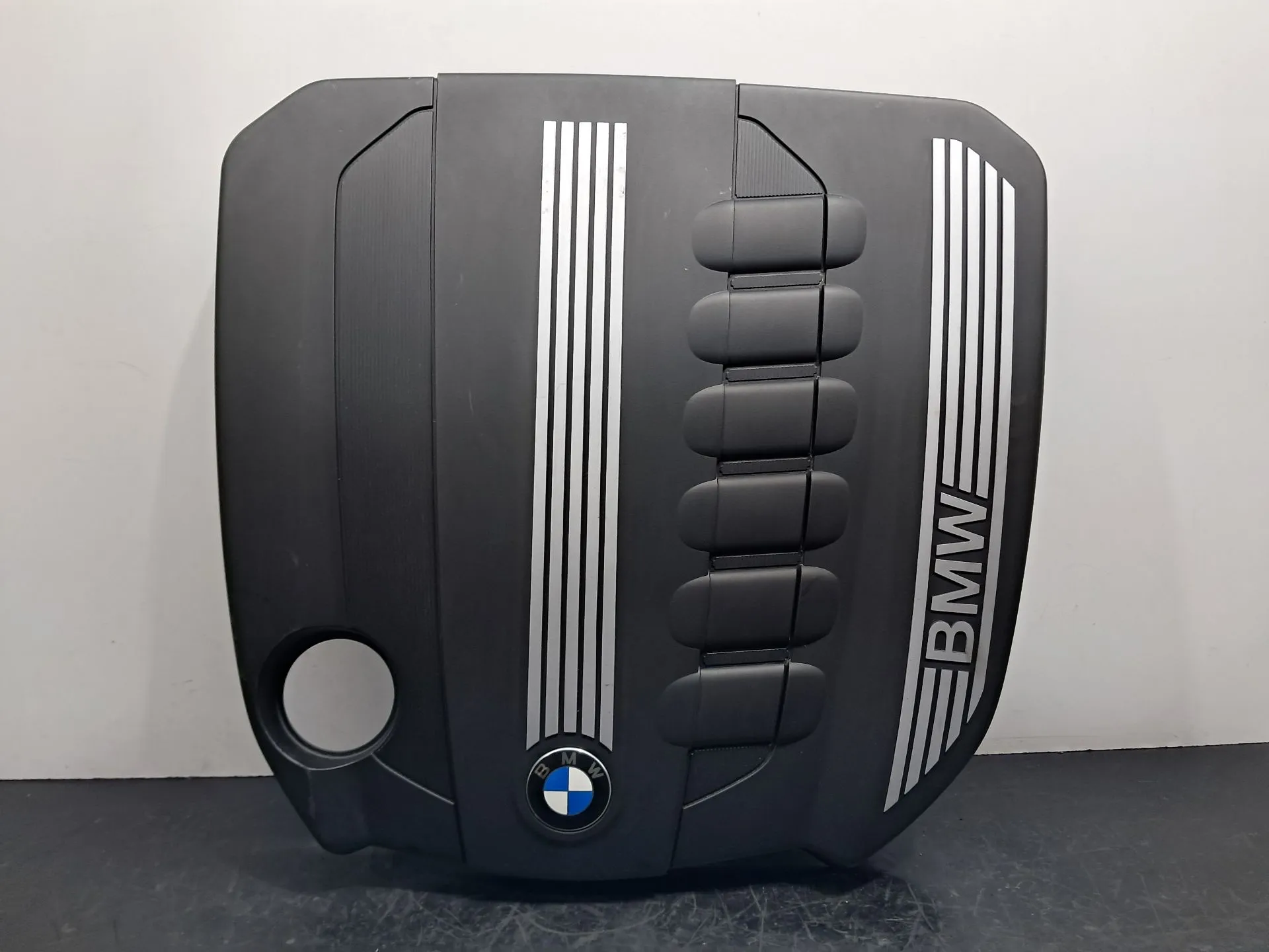 Cobertura do motor / blindagem superior do motor BMW 5 Gran Turismo (F07) | 2009 - 2017