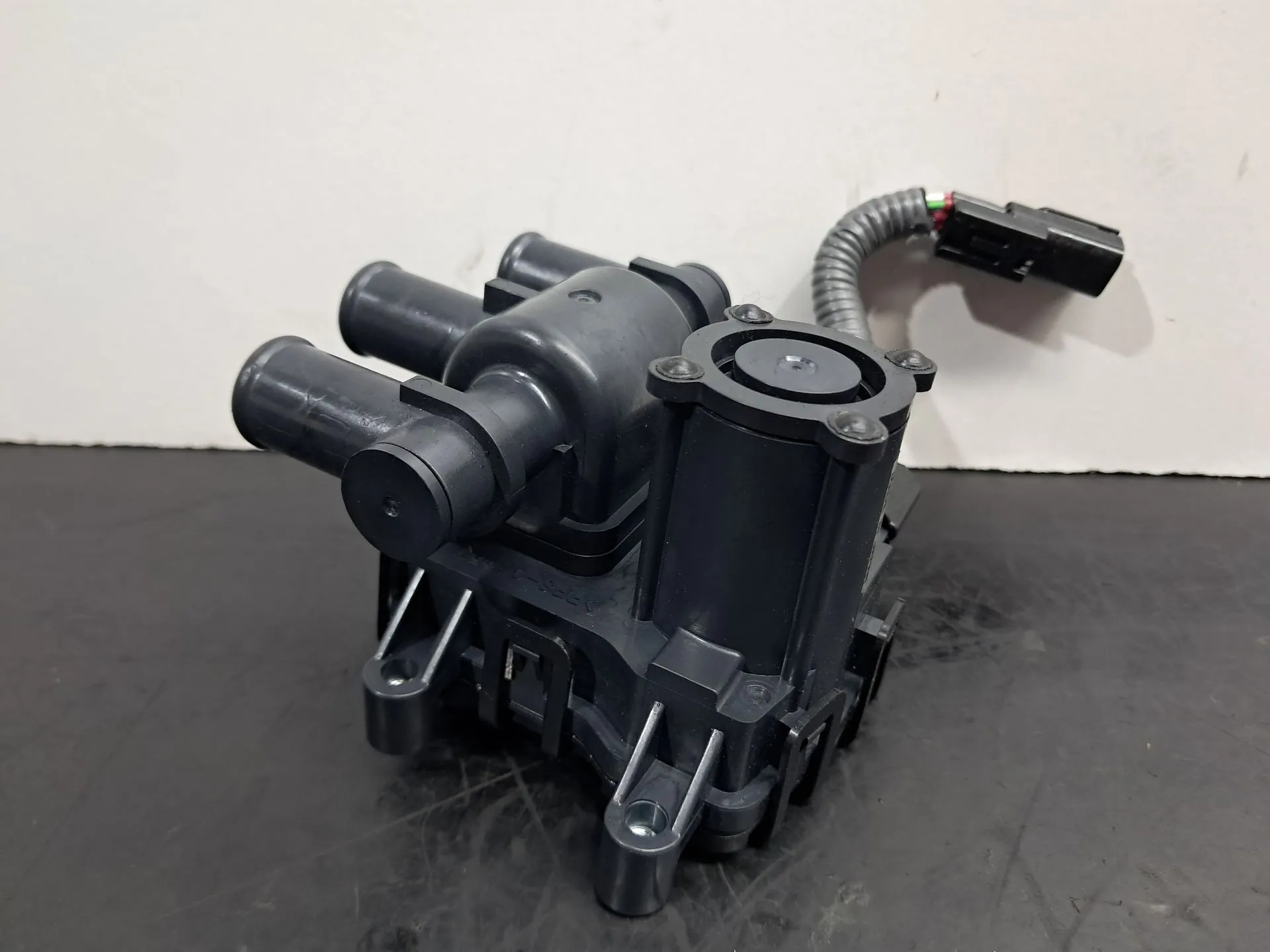 Bomba de água adicional TOYOTA RAV4 V (_A5_, _H5_) Imagem-6