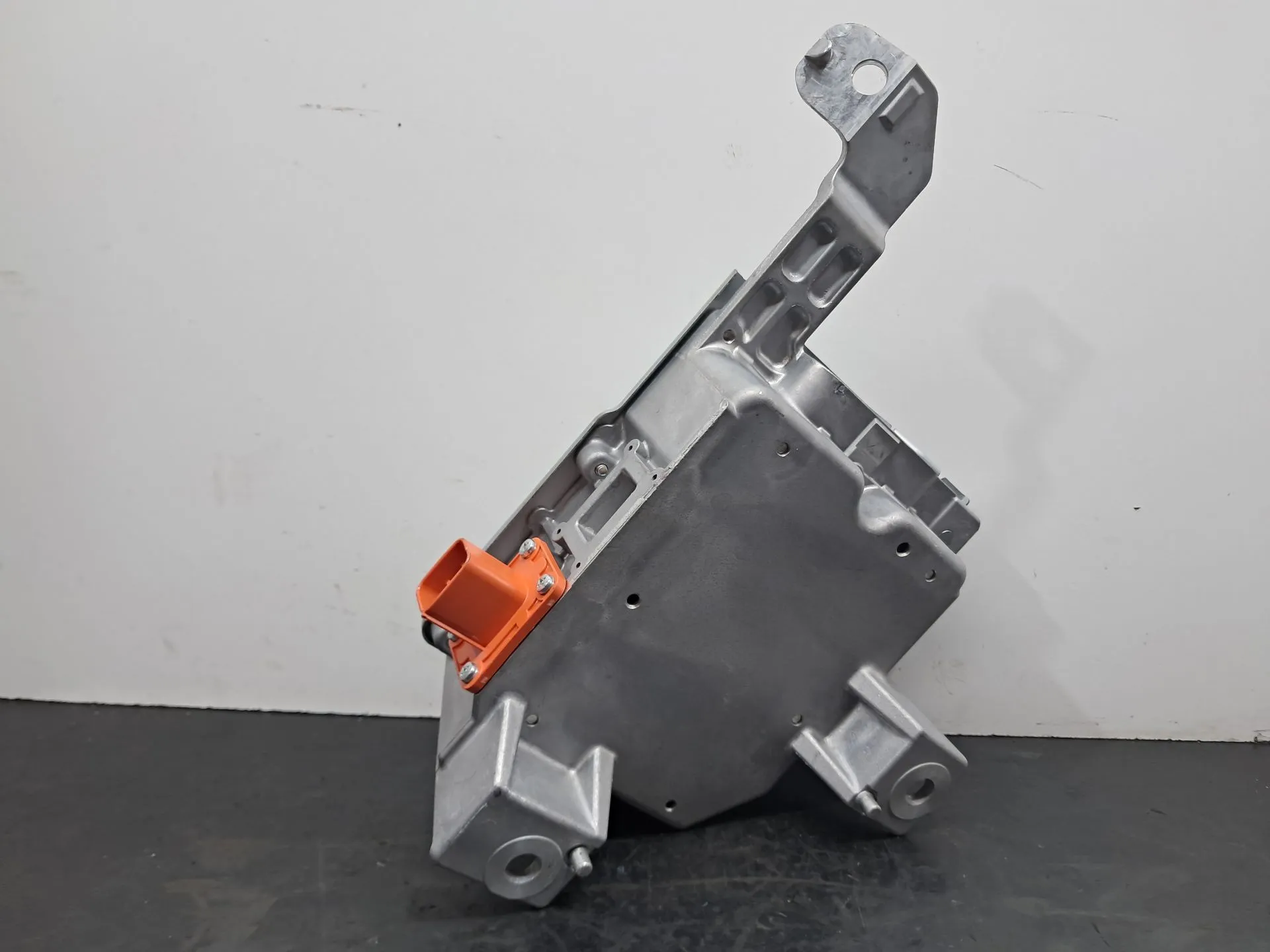 Caixa fusíveis da bateria TOYOTA RAV4 V (_A5_, _H5_) Imagem-4