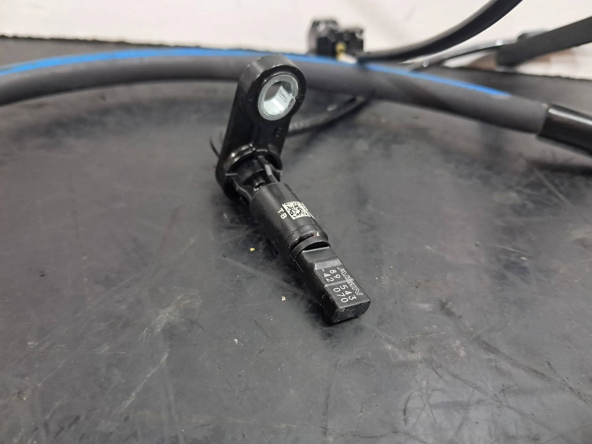 Sensor ABS Delantero Izquierdo TOYOTA RAV4 V (_A5_, _H5_) Imagem-1