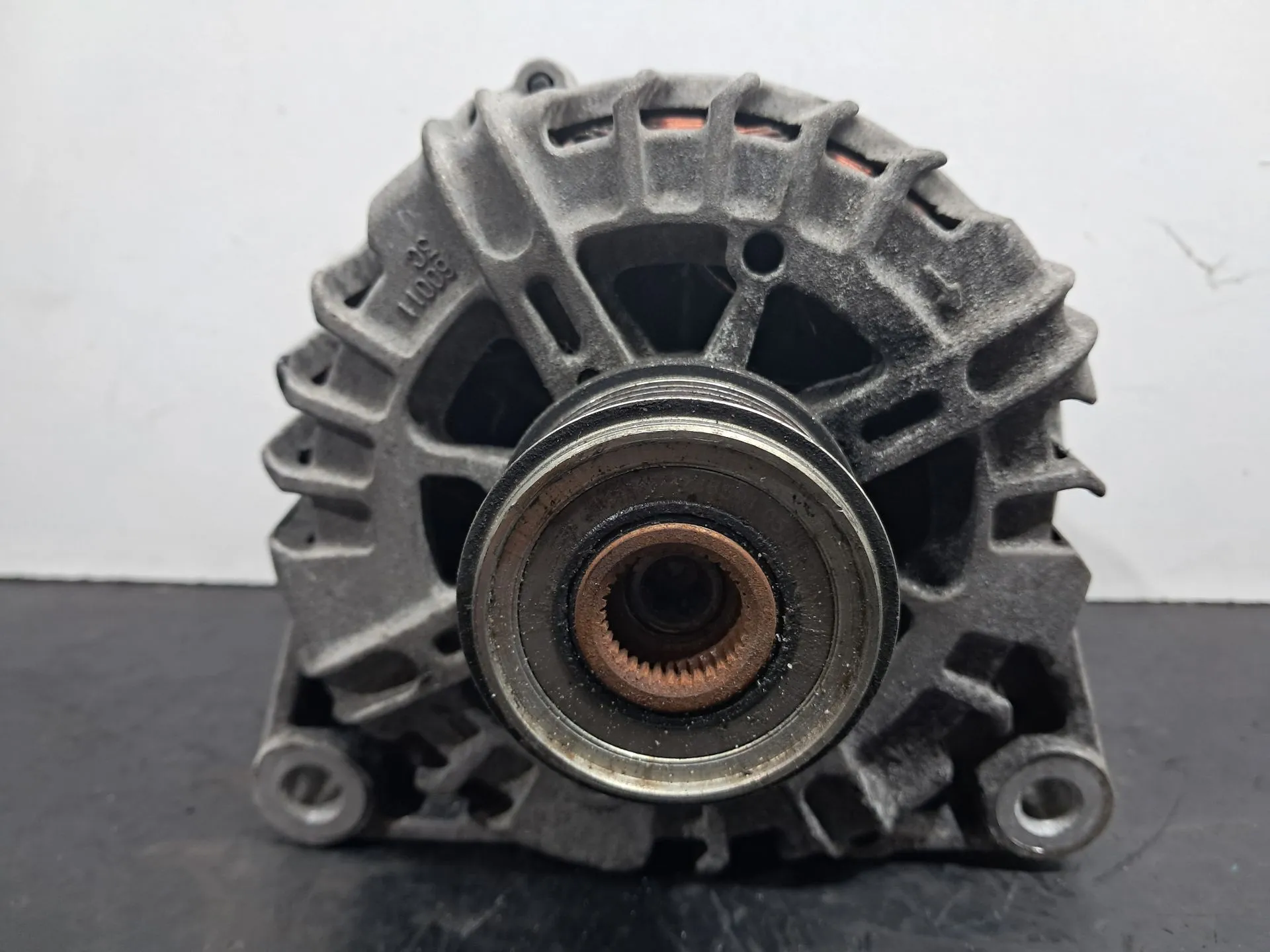 Alternador CITROËN C5 III (RD_) Imagem-1