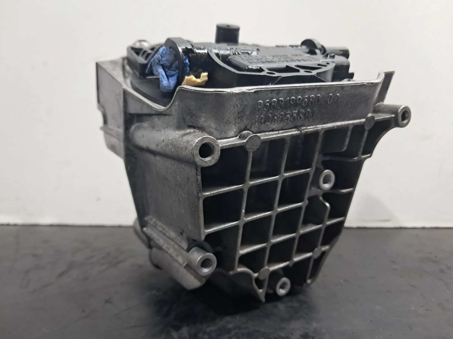 Corps de filtre à gasoil CITROËN C5 III (RD_) Imagem-2