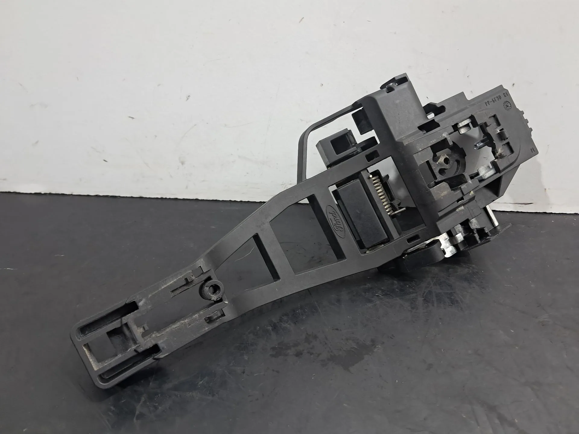 Suporte puxador porta FT DT FORD Focus III | 2010 - 2020