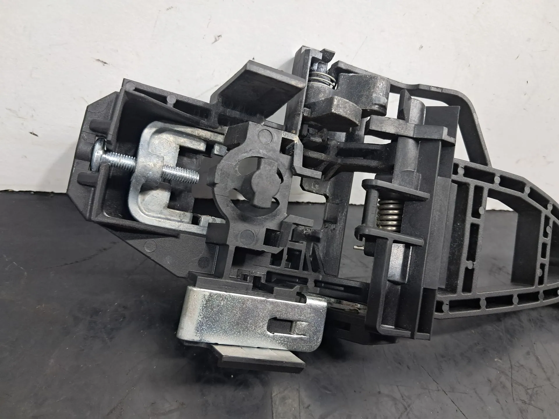 Soporte Manija puerta Delantera Derecha FORD Focus III Imagem-3