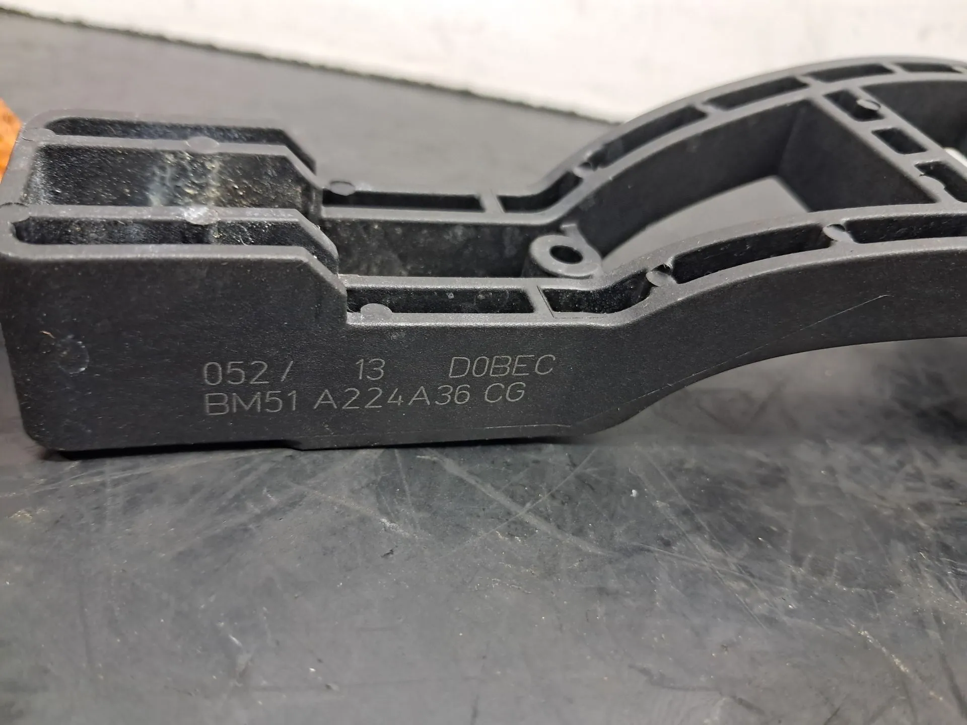 Soporte Manija puerta Delantera Derecha FORD Focus III Imagem-4
