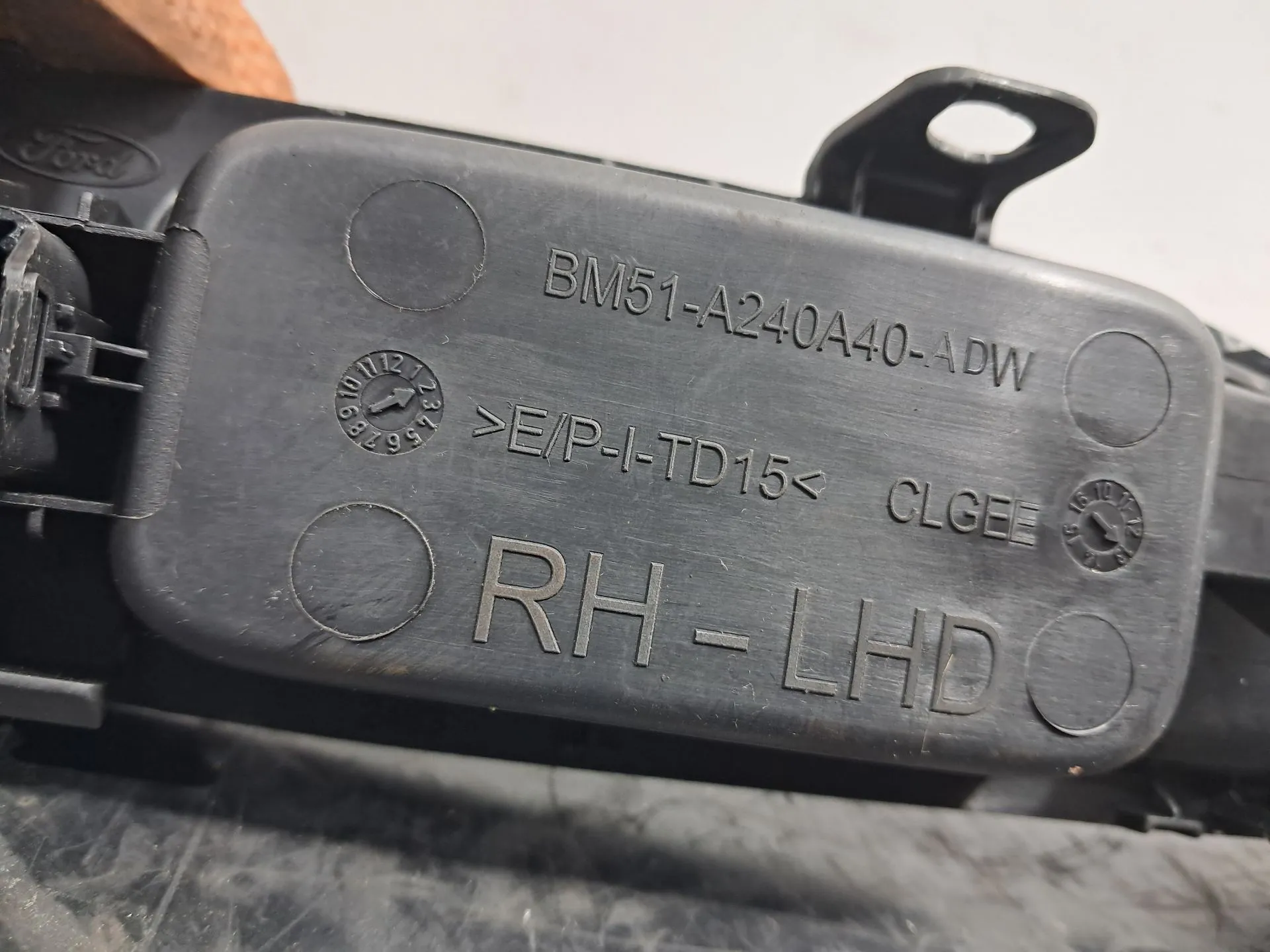Mando / interruptor elevalunas delantero derecho FORD Focus III Imagem-4