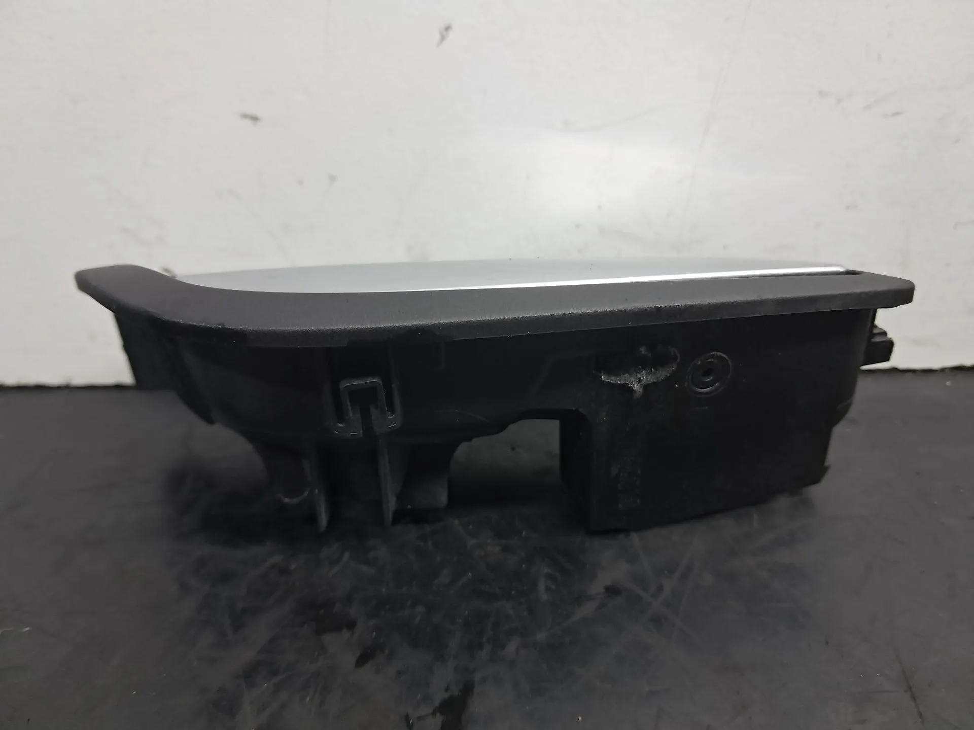 Maniglia interna porta anteriore destra FORD Focus III Imagem-4