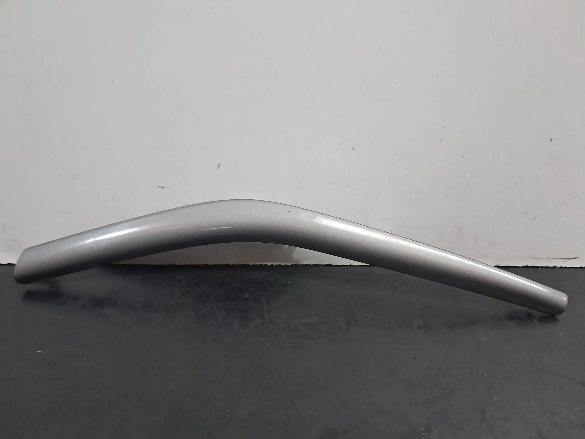 Moldura puerta delantera derecha FORD Focus III