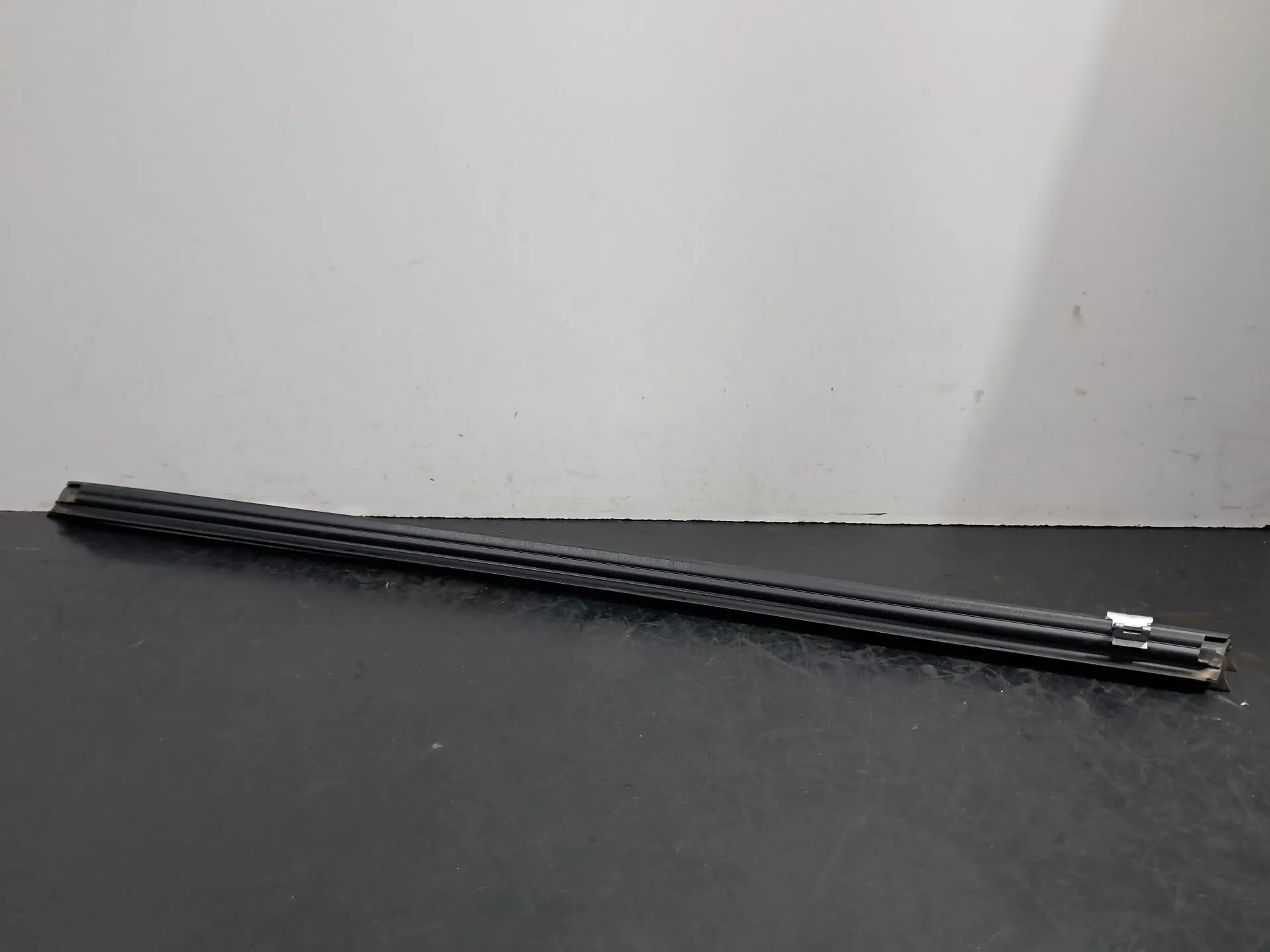Raspador do vidro da porta FT DT LAND ROVER Range Rover Evoque (L538) | 2011 - 2019