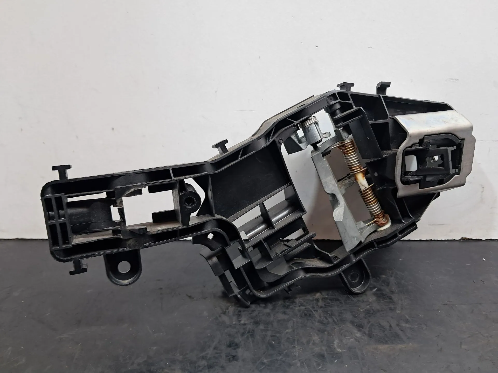 Suporte puxador porta FT ES VOLKSWAGEN Tiguan (AD1, AX1) | 2016 - 2025