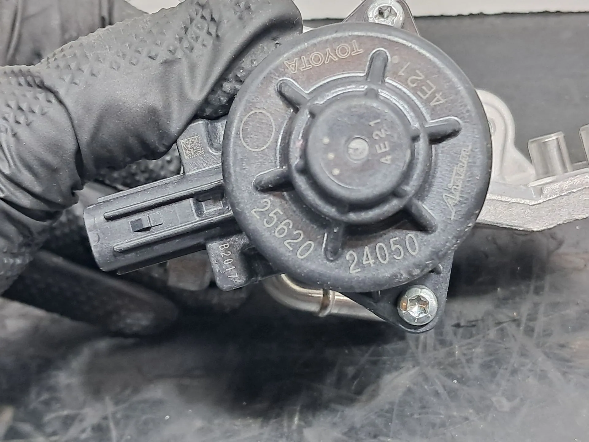 Válvula EGR TOYOTA RAV4 V (_A5_, _H5_) Imagem-5