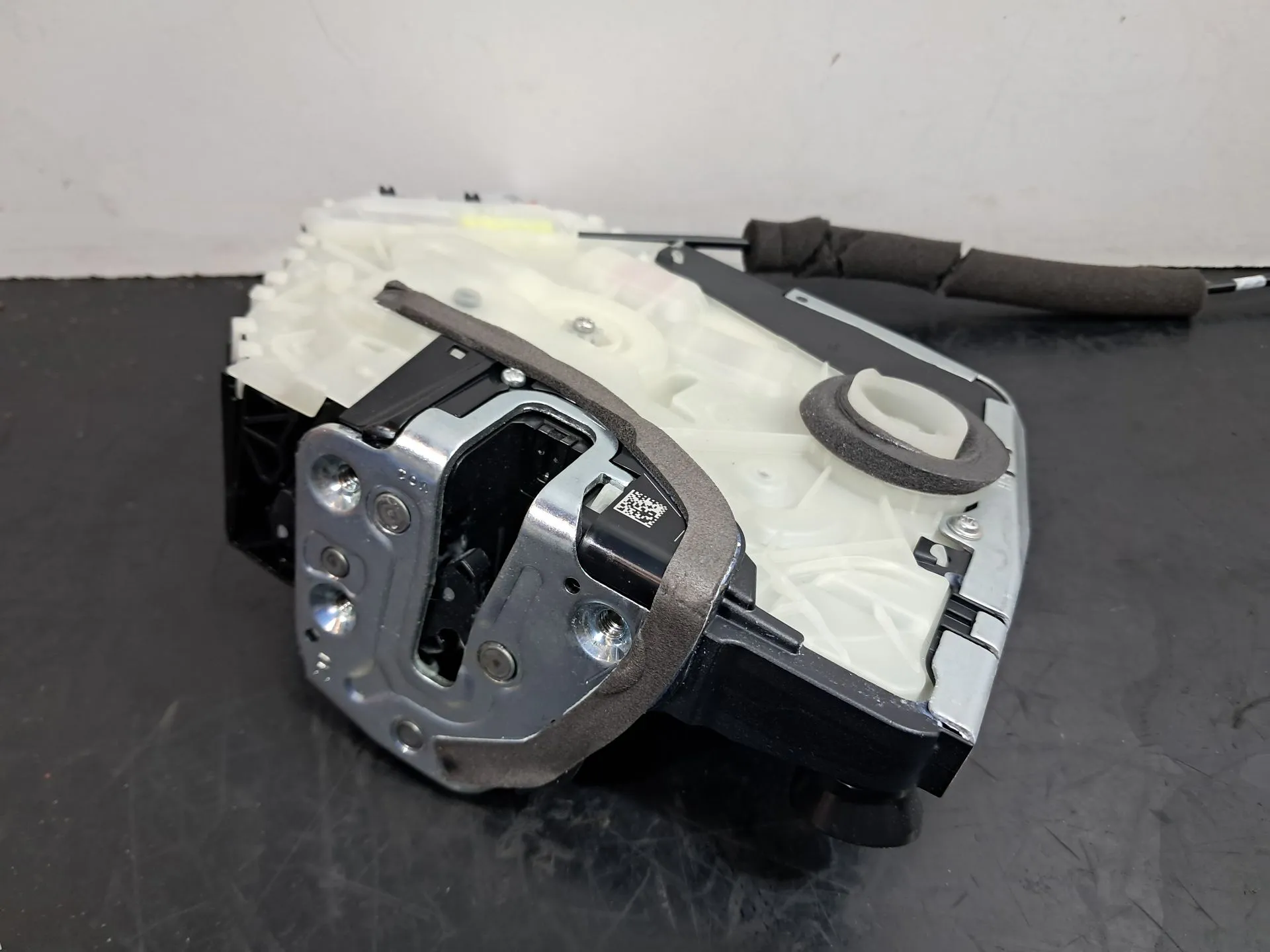 Fechadura / fecho porta frente direito LEXUS NX II (_A2_, _H2_) Imagem-3