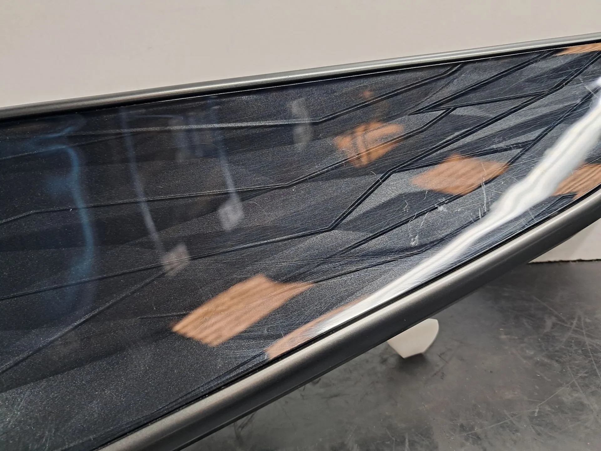 Friso da porta frente direita LEXUS NX II (_A2_, _H2_) Imagem-2